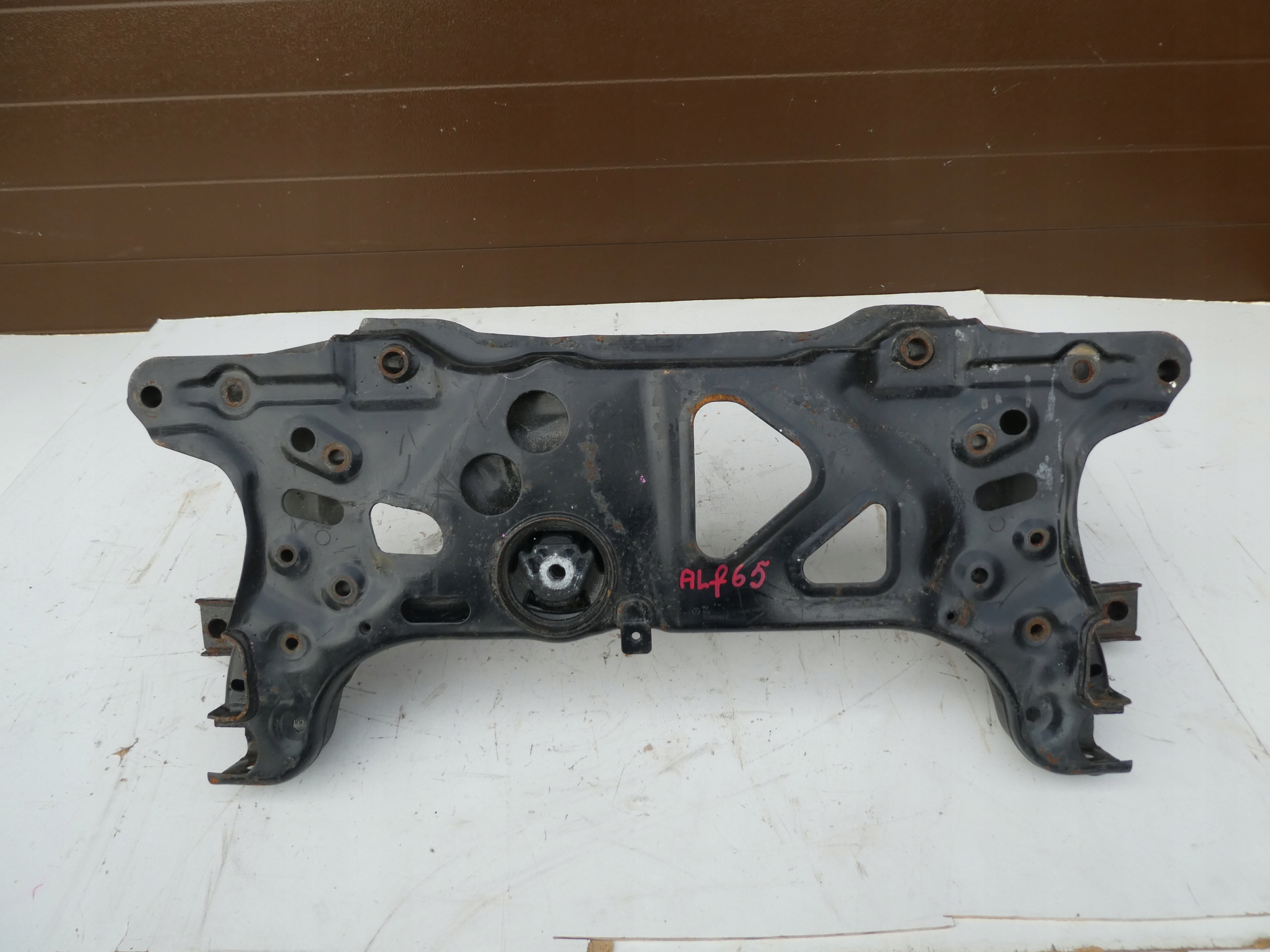 subframe axle beam sider front VW JETTA 5C 5C0199369E