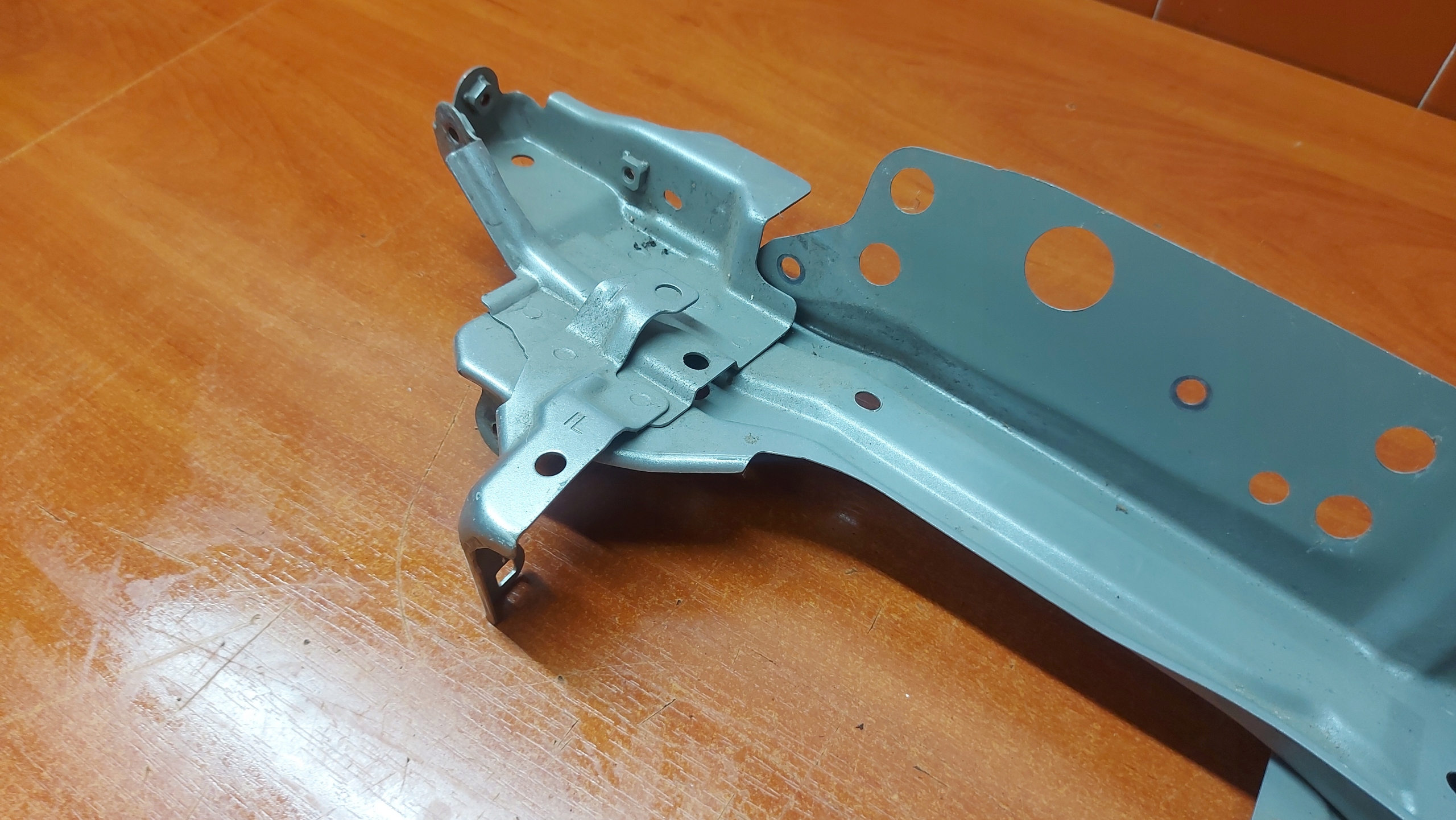 console PION bar, wall left front front TOYOTA COROLLA E21 19