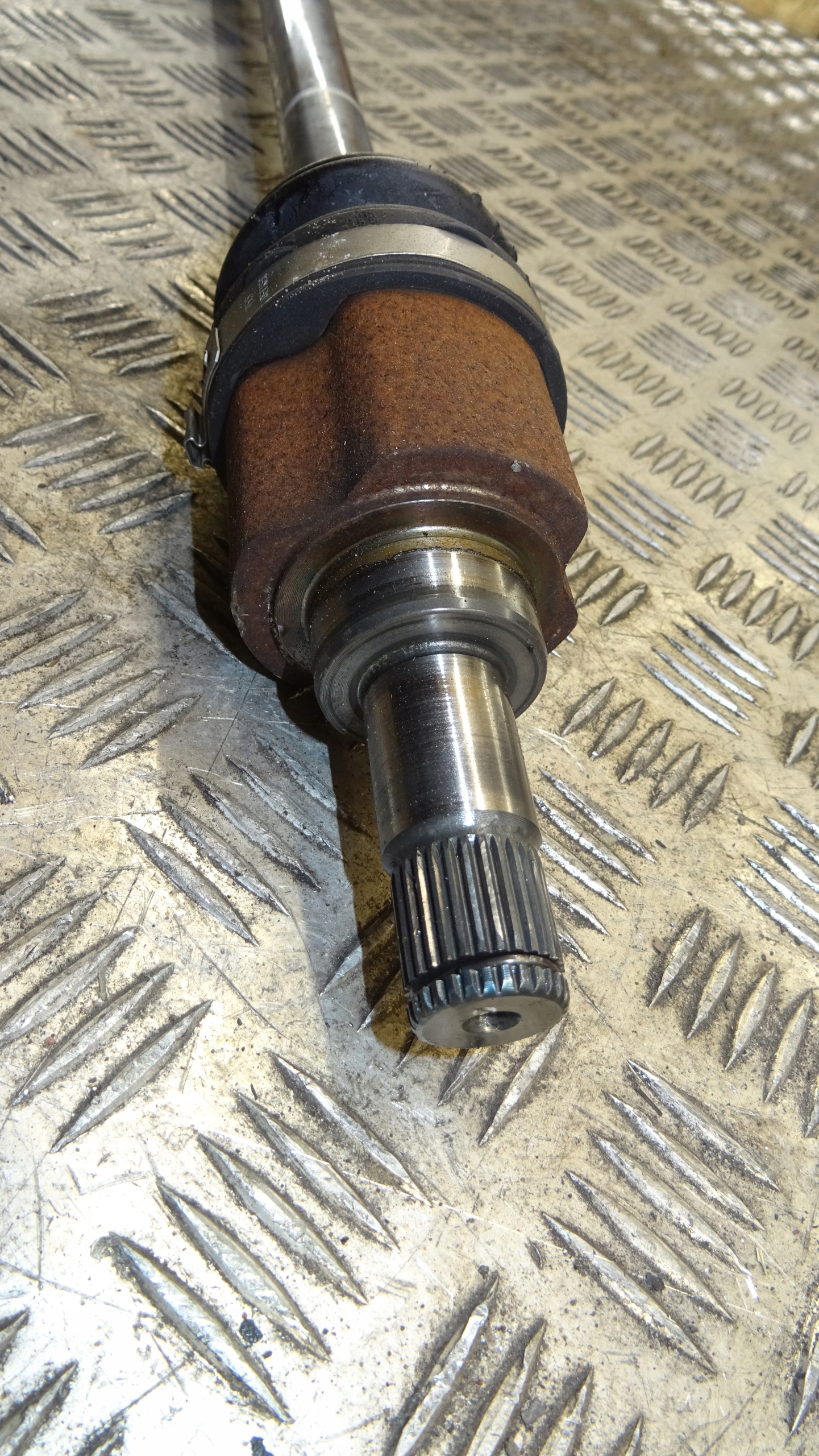 semi-axis 1S0407762D VW UP MII CITIGO right front NR M1031