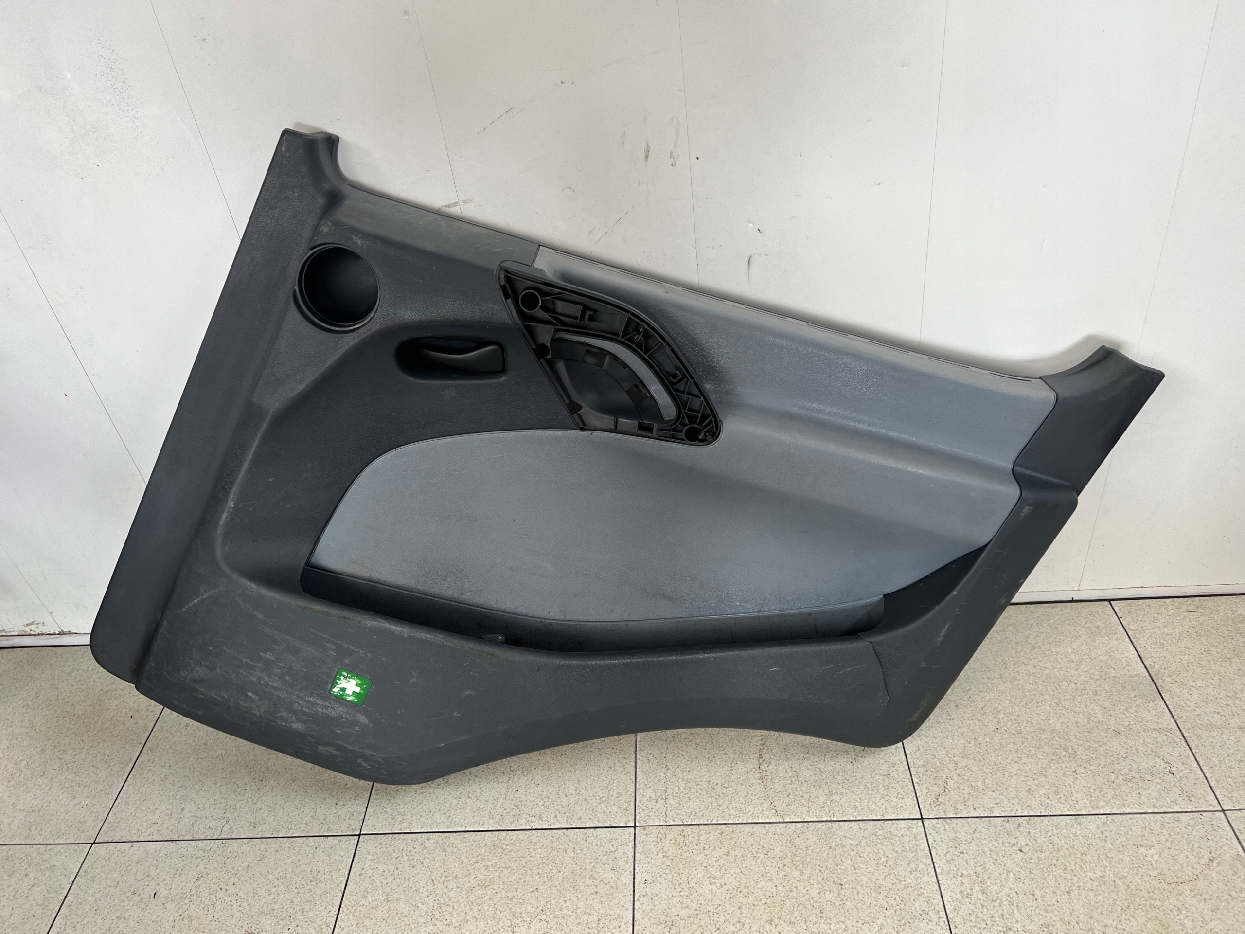 ATEGO AXOR BOCZEK TAPICERKA POSZYCIE DRZWI PRAWE