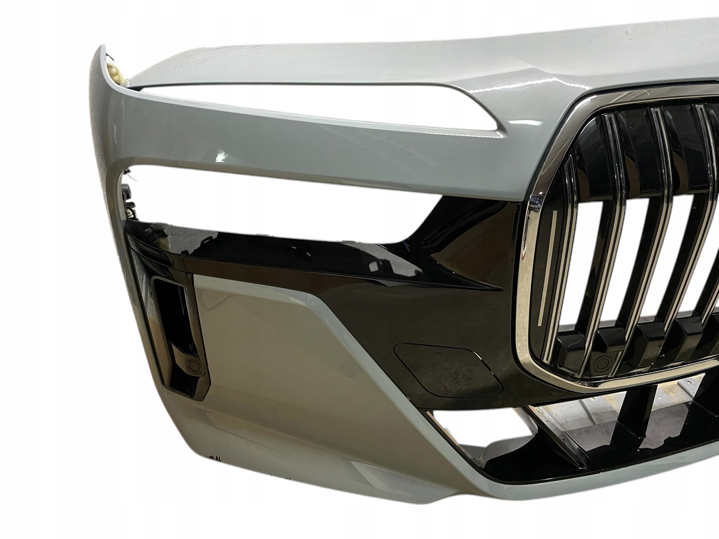 bumper front complete m-packet BMW i7 G70 C4P DEMONTAZ