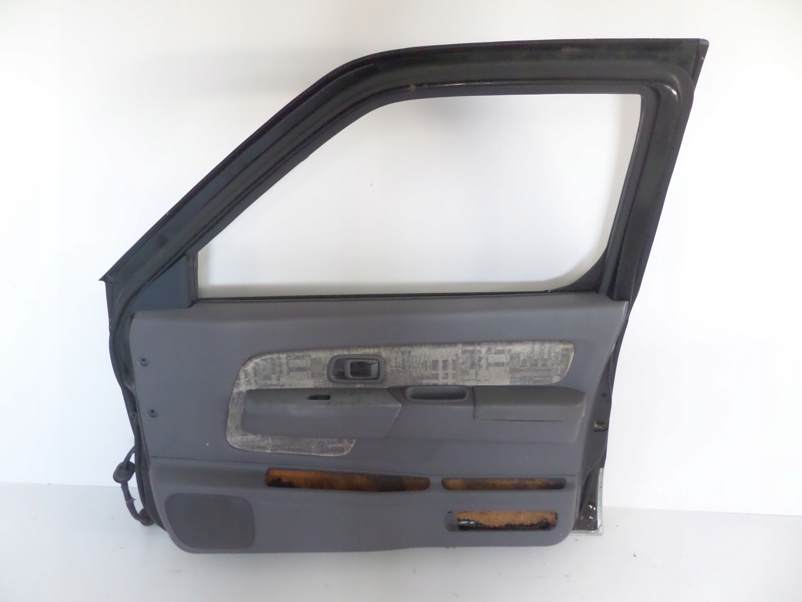 door front front right NISSAN NAVARA D22 98