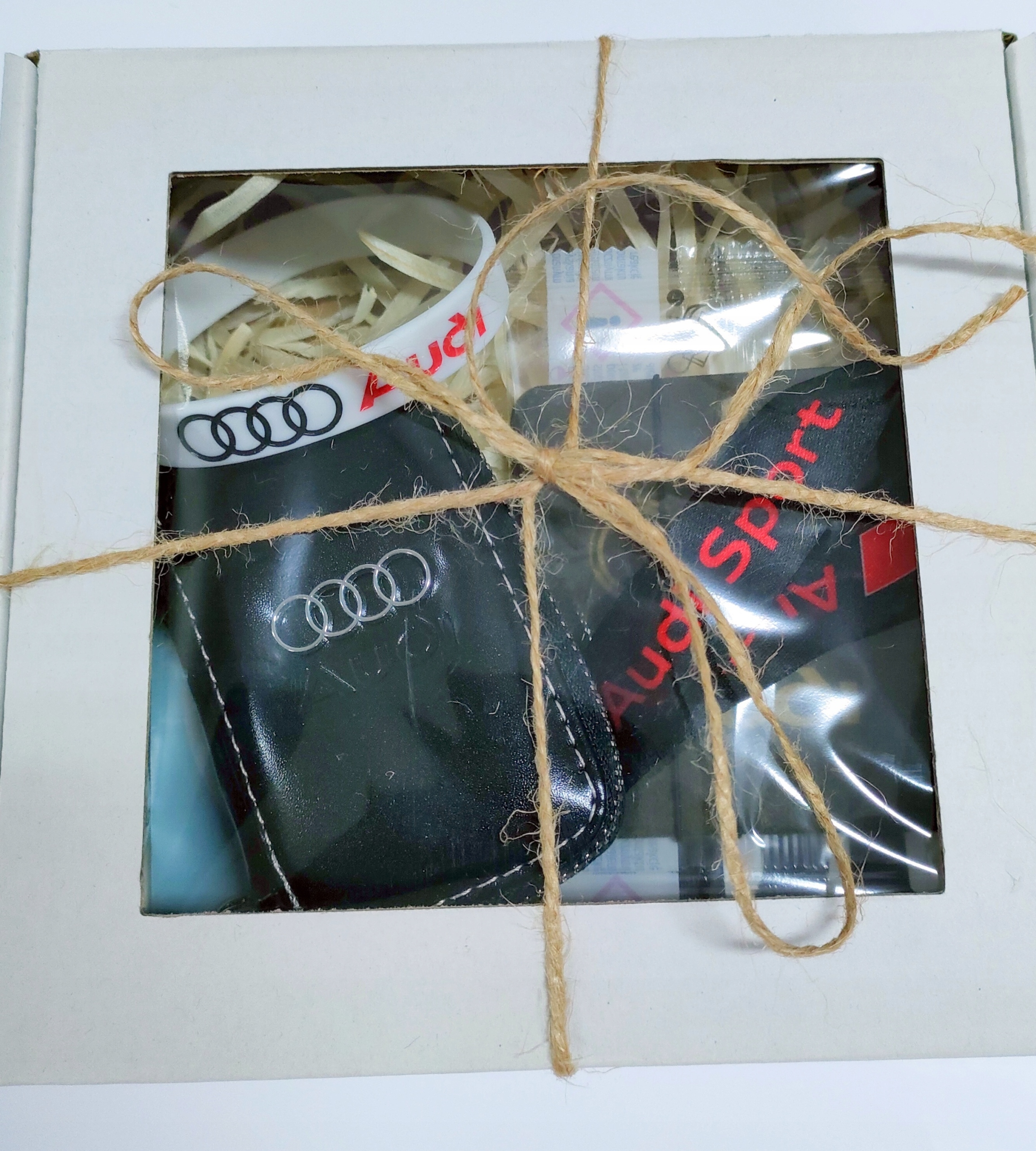 

Audi zestaw upominkowy,