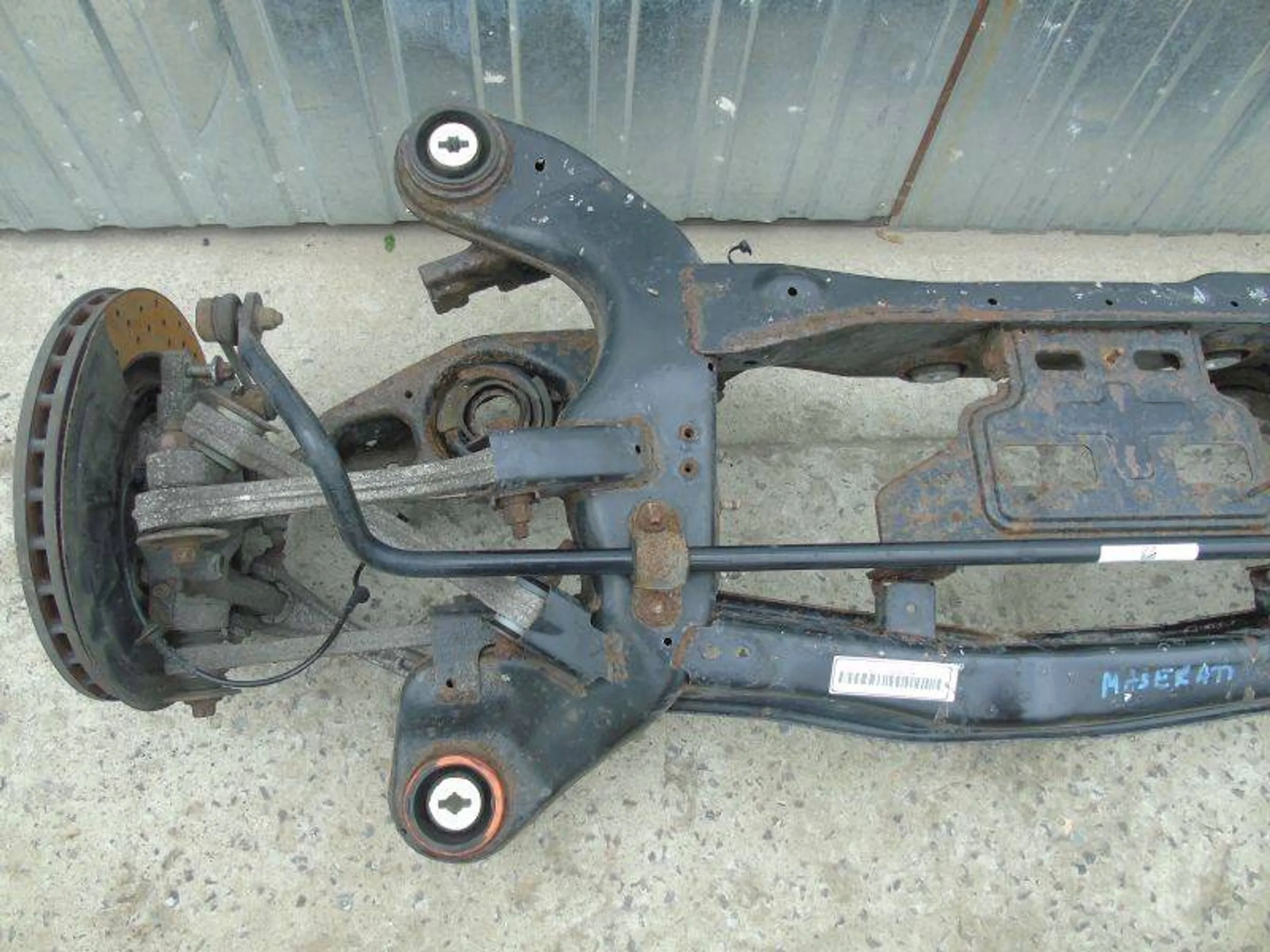 MASERATI GHIBLI 3.0 D BELKA TYLNA ZAWIESZENIE TYLNE Numer katalogowy części MASERATI GHIBLI