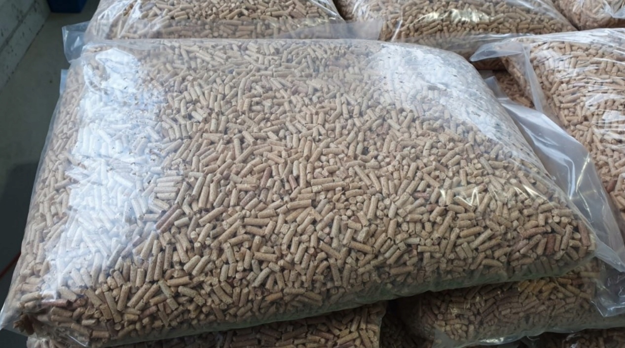 Pelet pellet 100% sosnowy 15 kg