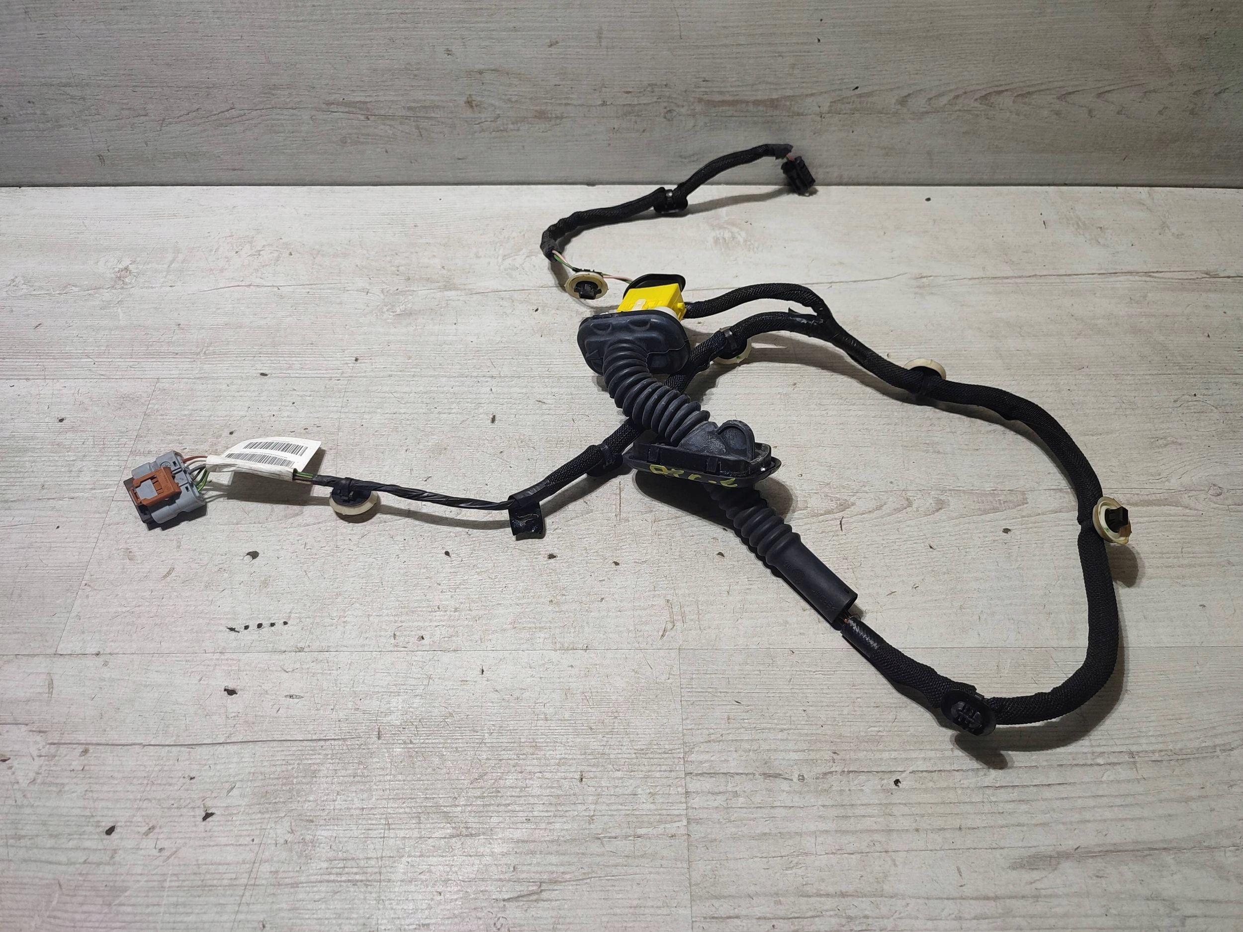 Opel Corsa F 2020 rear part side right bundle przewodow