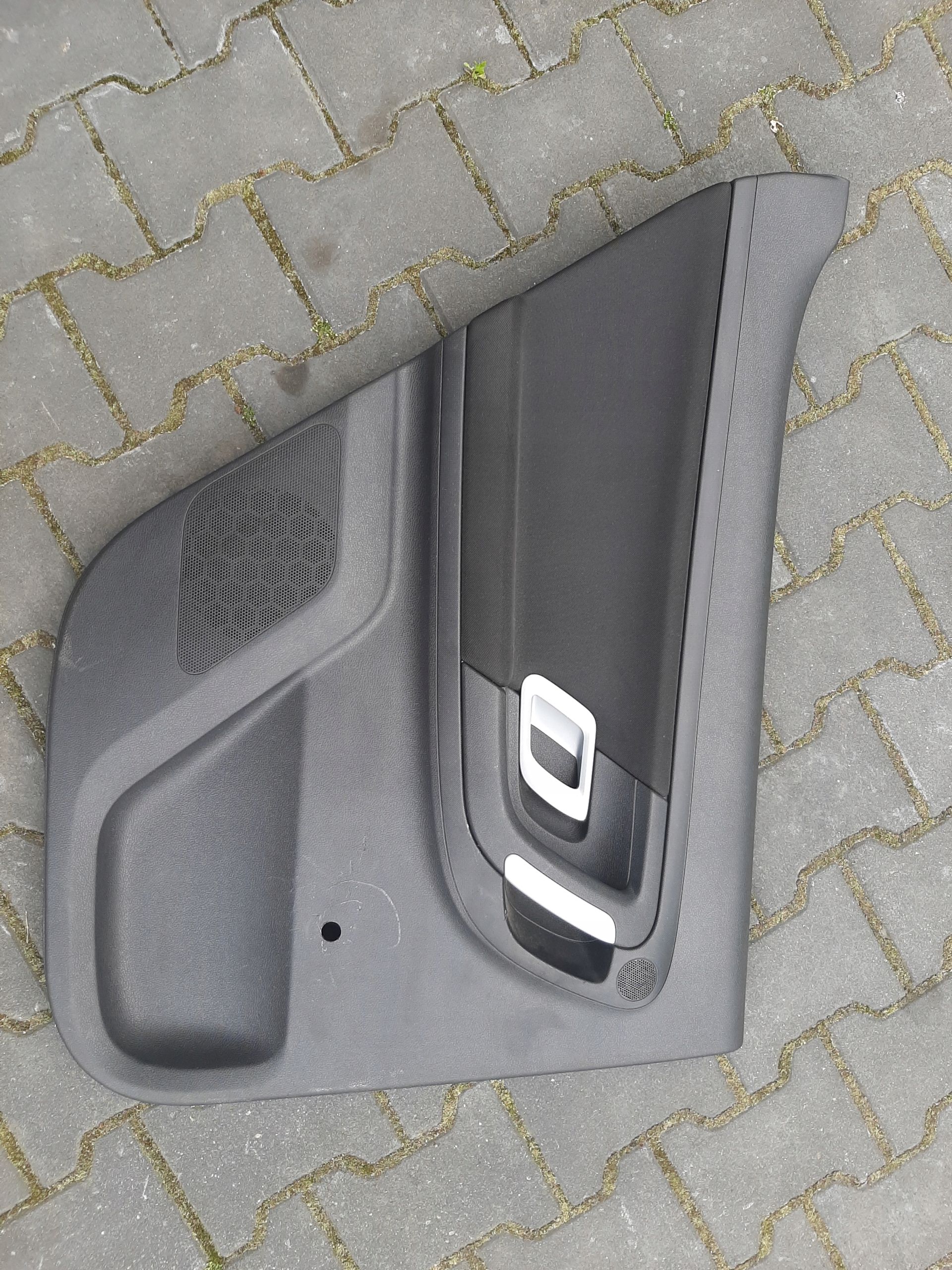 TAPICERKA DRZWI TYL LEWA SKODA FABIA II