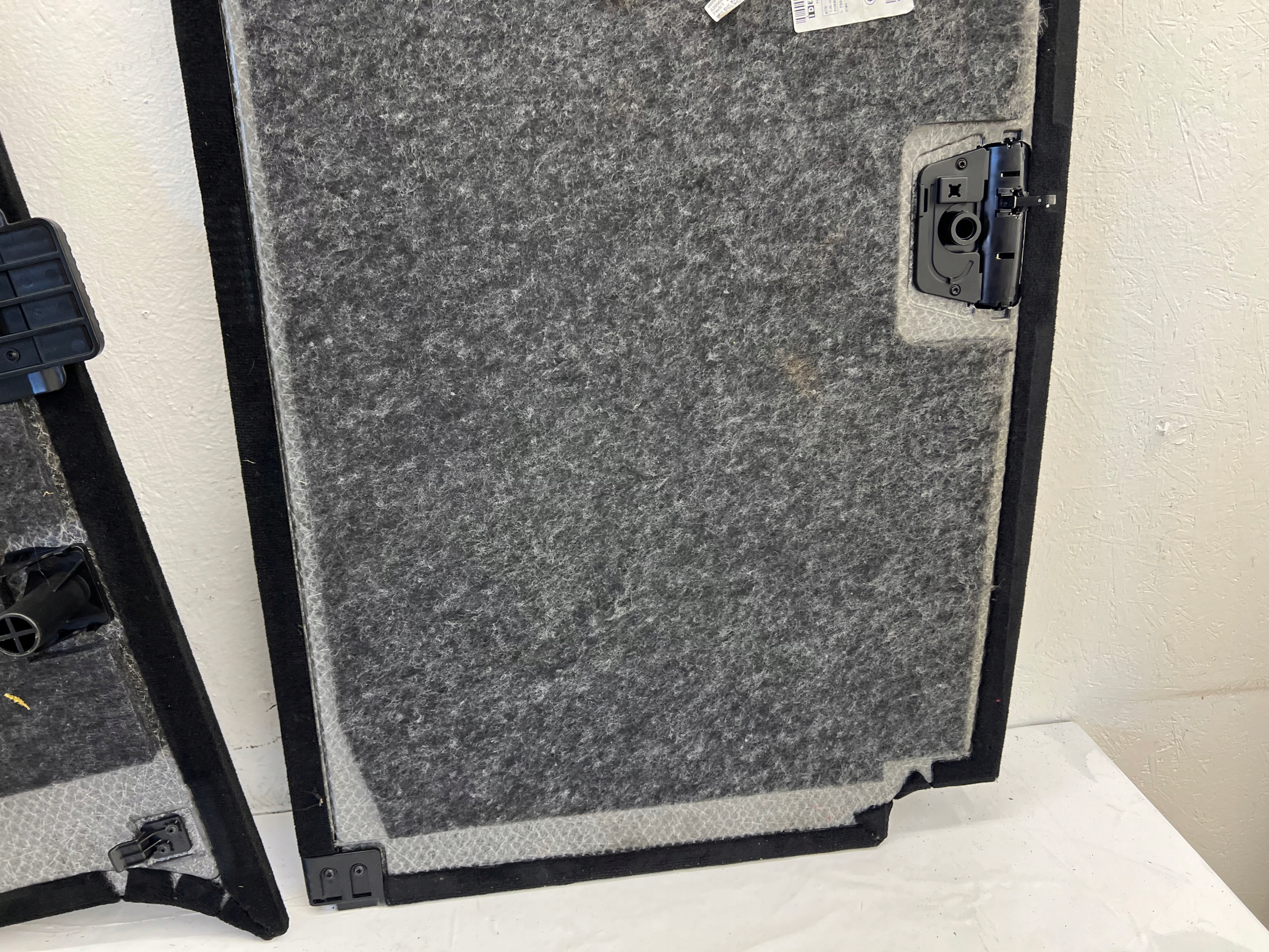 carpet mats floor boot A2056800406 MERCEDES C-KLASA W205