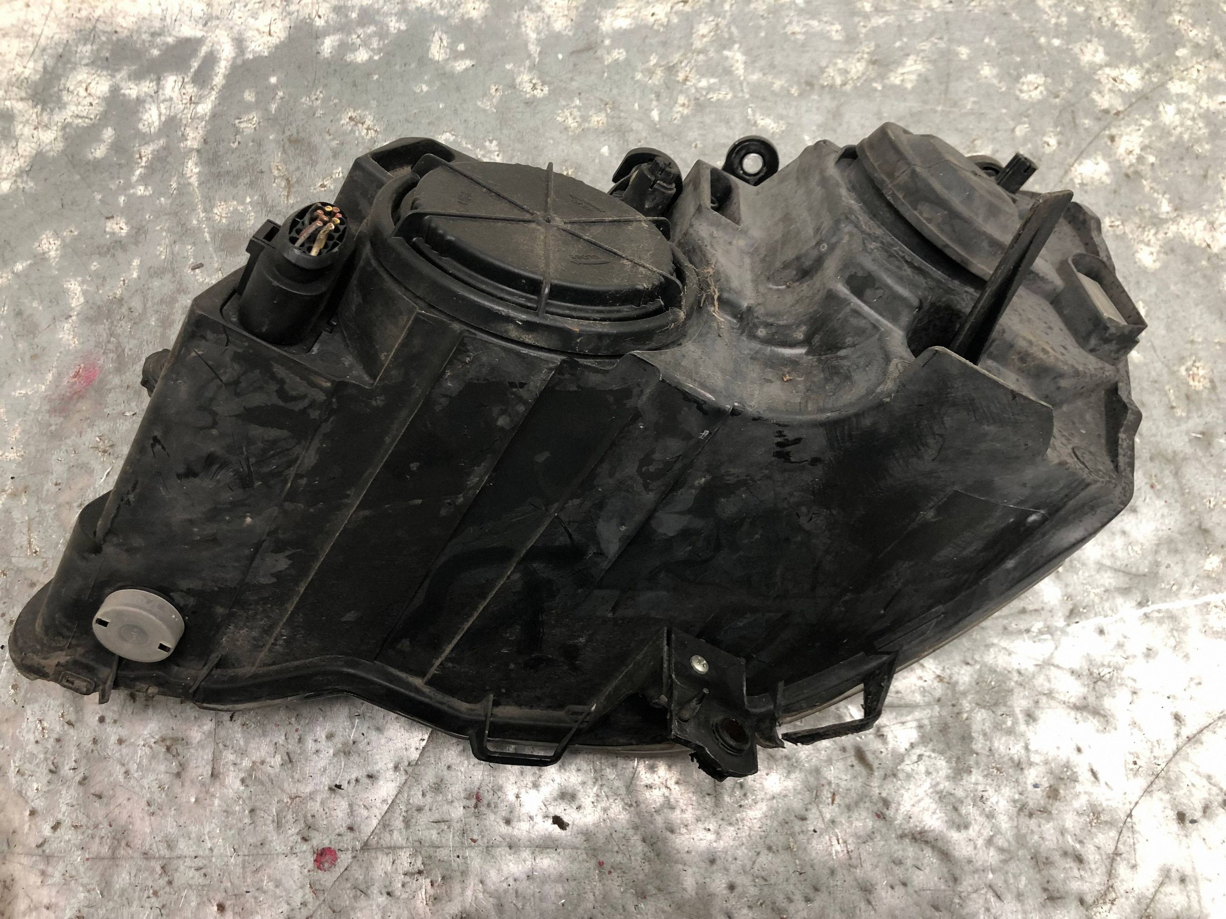 light right front VW POLO IV LIFT 6Q1941008AT