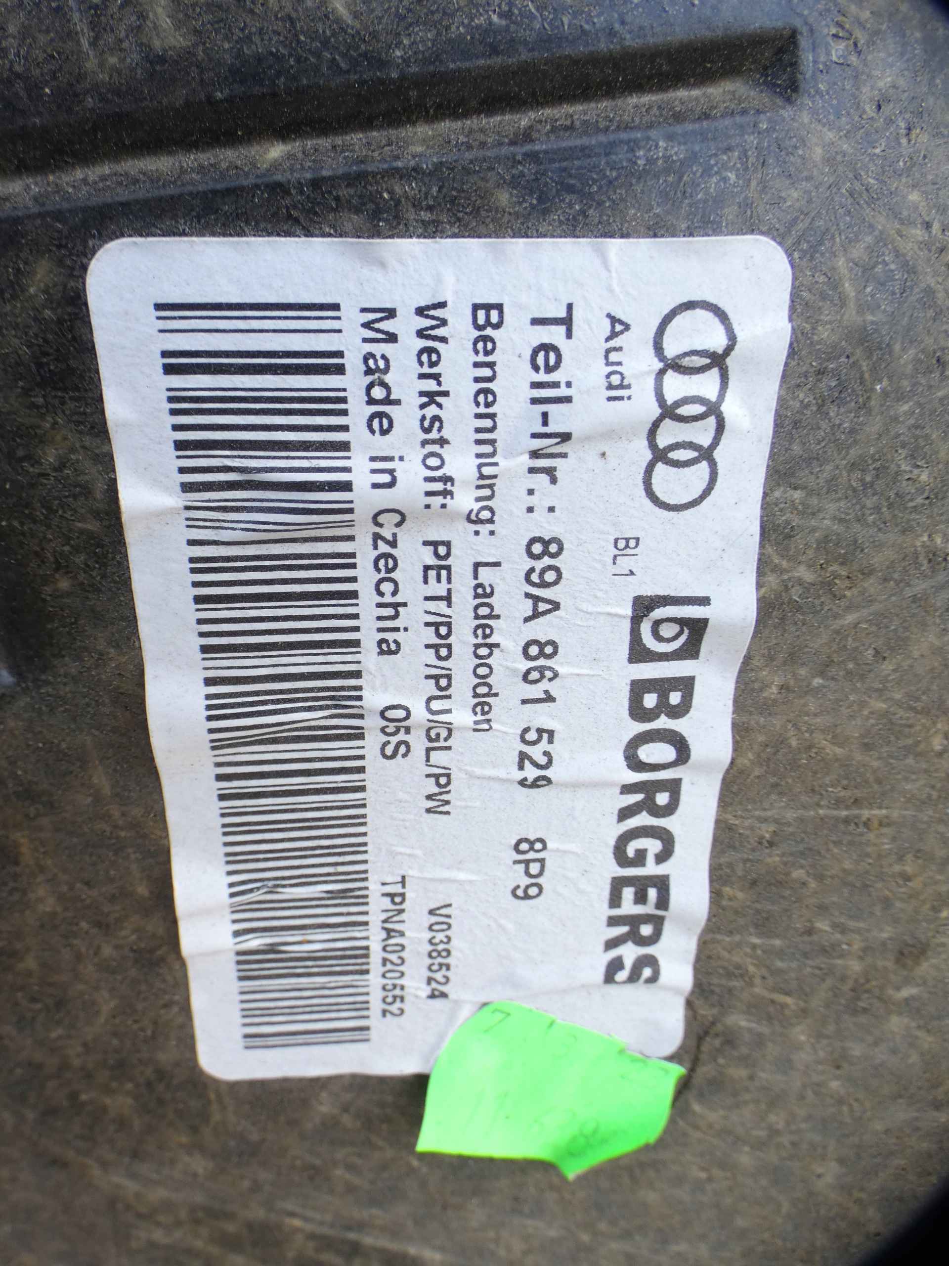 AUDI Q4 ETRON koberce podlaha kufru 89A861529