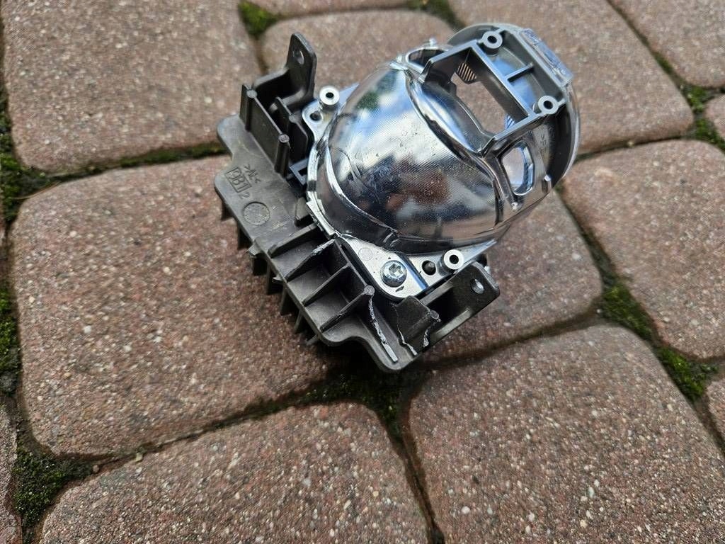 lens lights front front left Toyota Camry VIII XV70