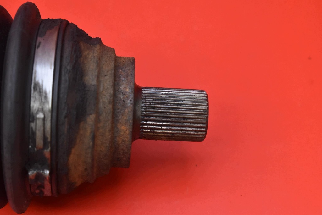 semi-axis right front MANUAL VW CADDY 3 III 1.6 MPI 102 KM 03-10