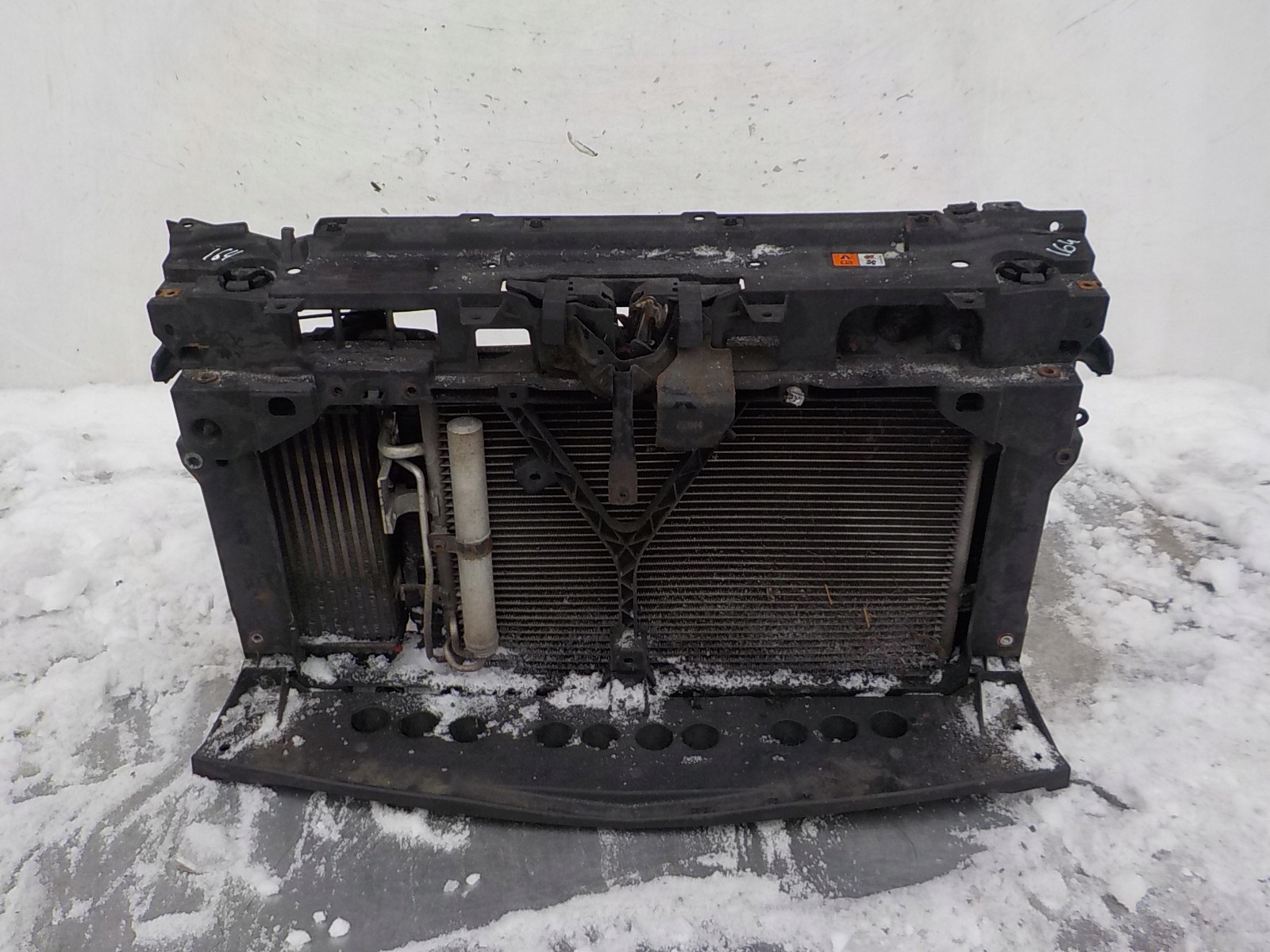 164 MAZDA 3 II BL 1.6 D support panel for radiators sider radiator