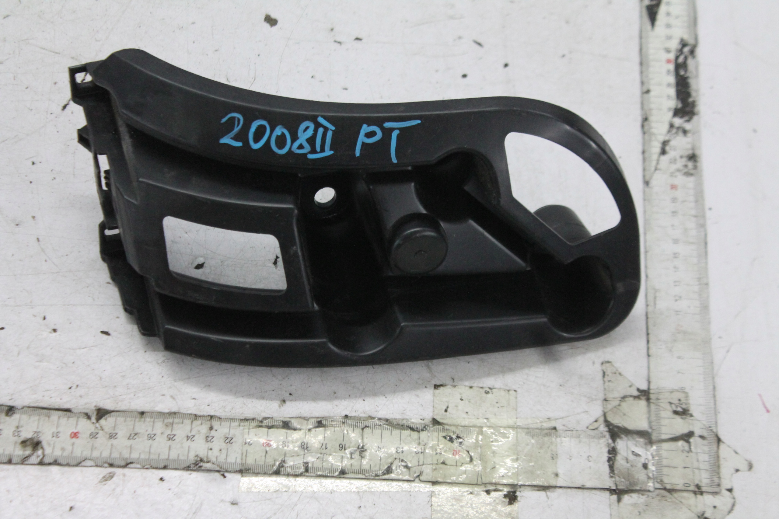 bumper bracket right 9825842580 PEUGEOT 2008 II 19
