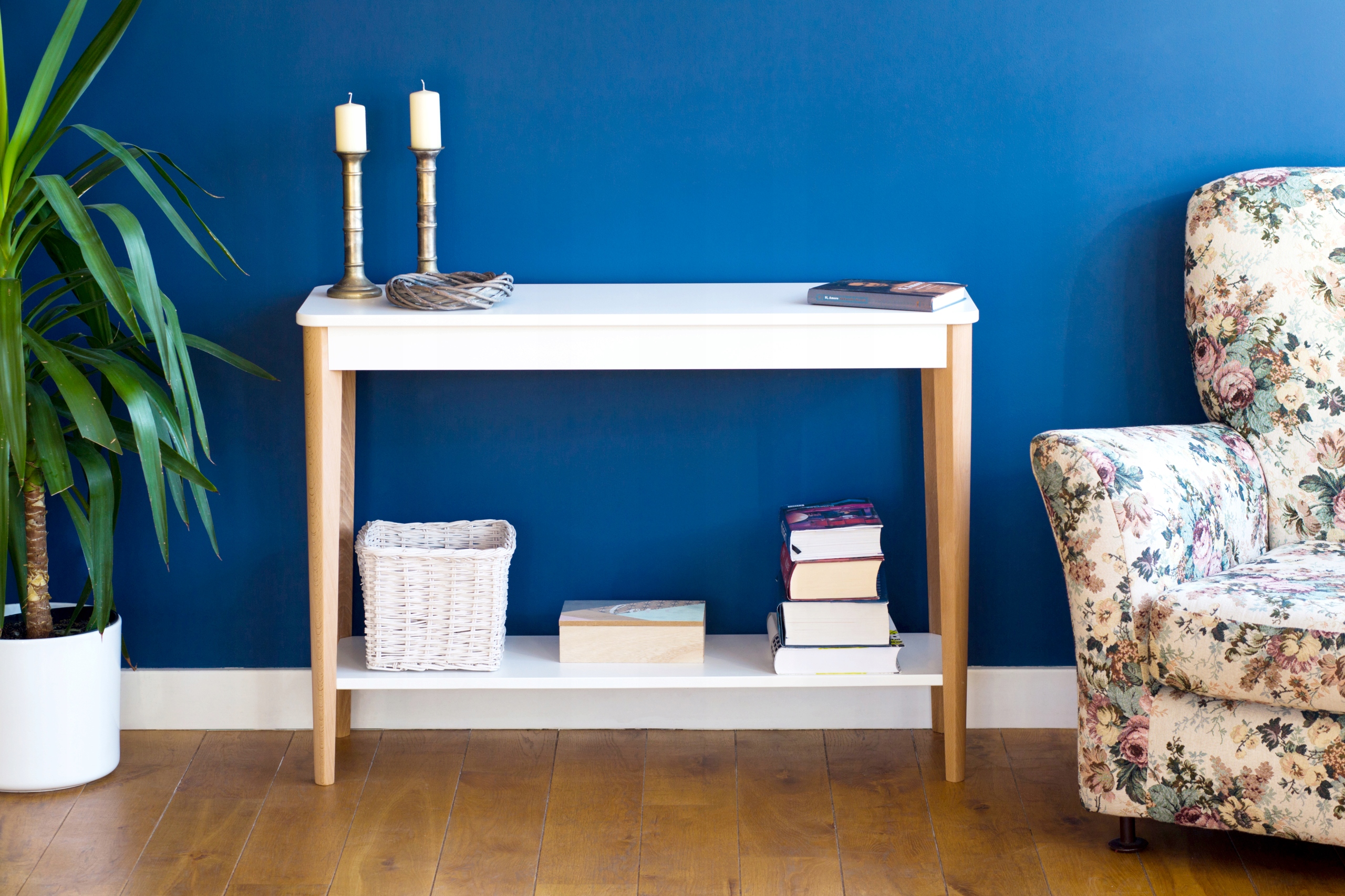 Nowoczesna Konsola z Drewna Jesionowego i MDF 105x35x74 cm Biała Stan opakowania oryginalne