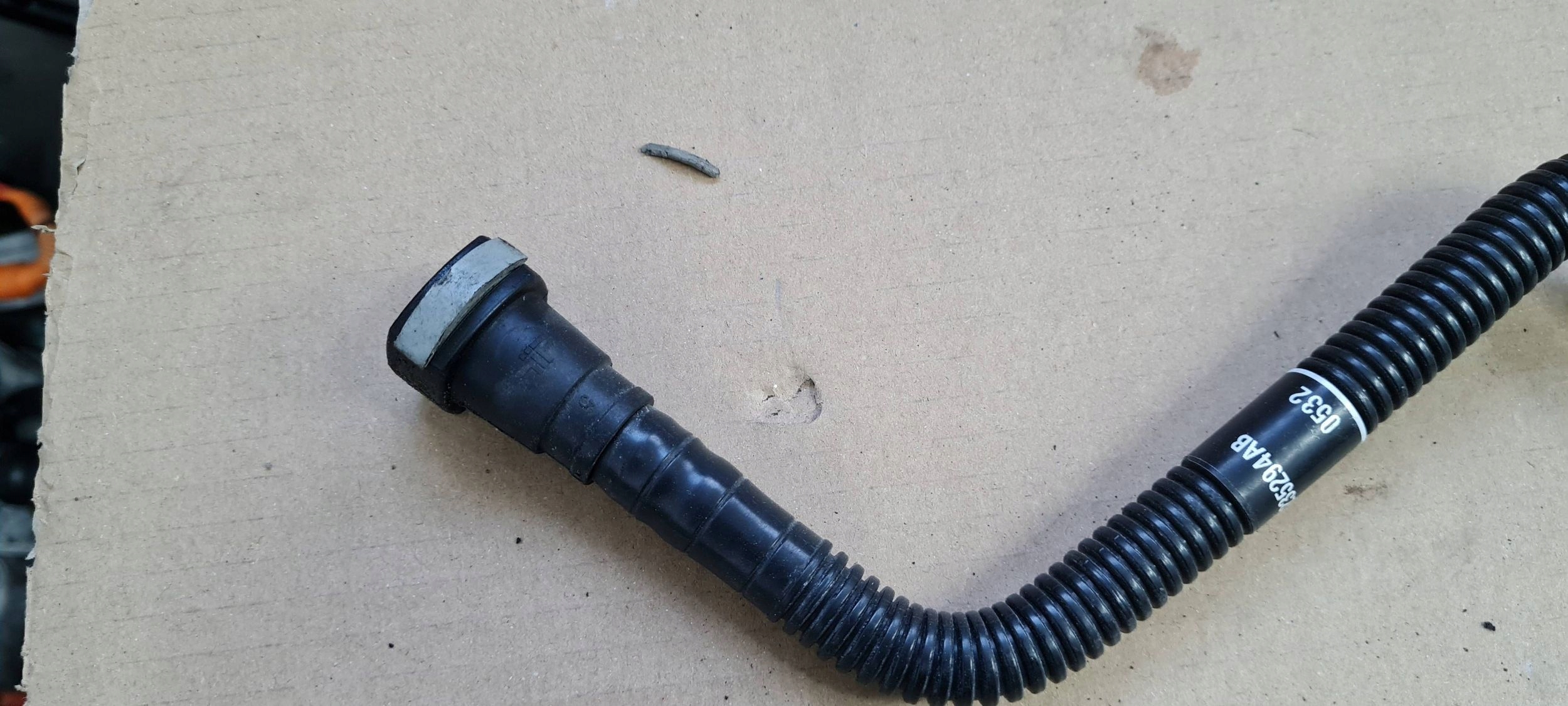 Chrysler Pacifica 2022 wiring hose hose vacual 3.6 68235294AB