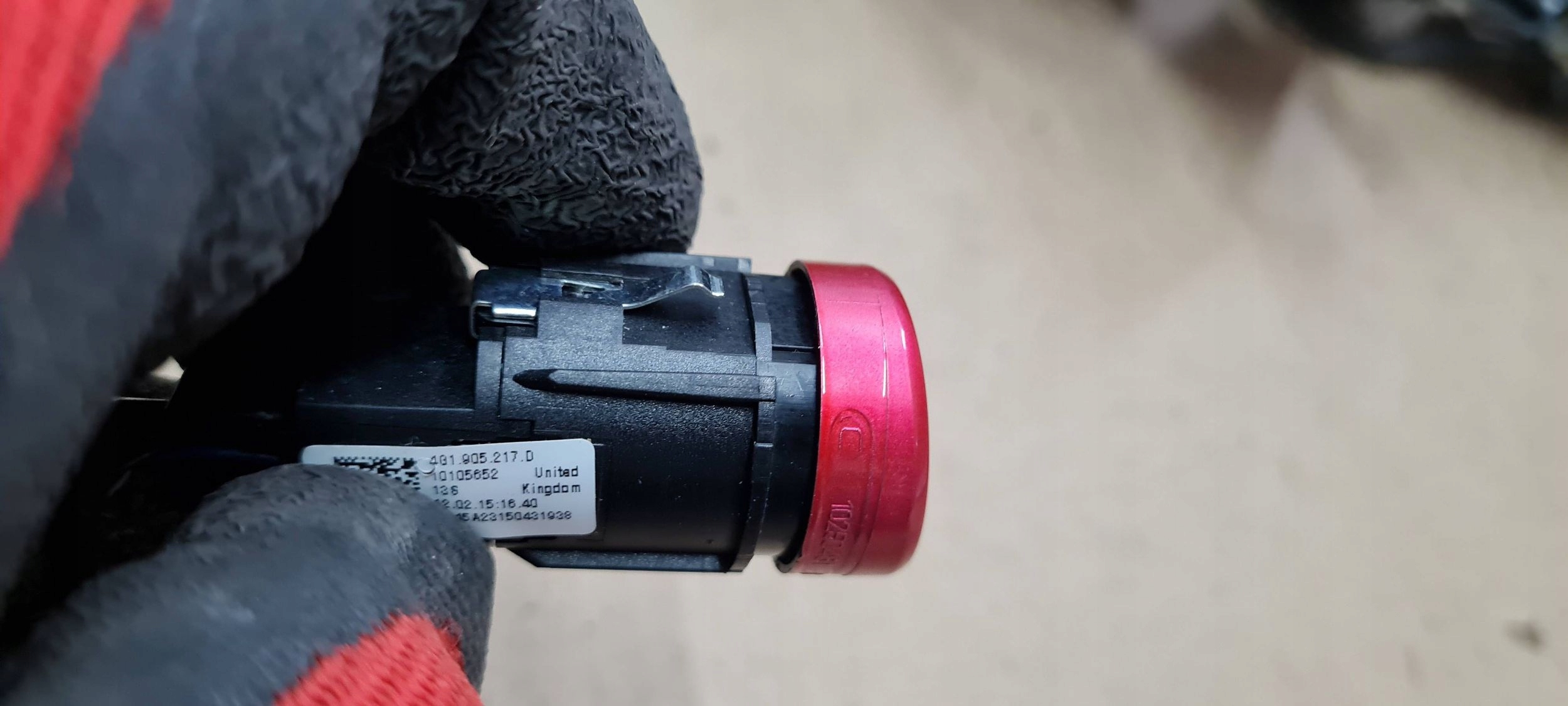 S6 C7 4G LIFT button START STOP red AUDI A7 S7 RS6 RS7 4G1905217D