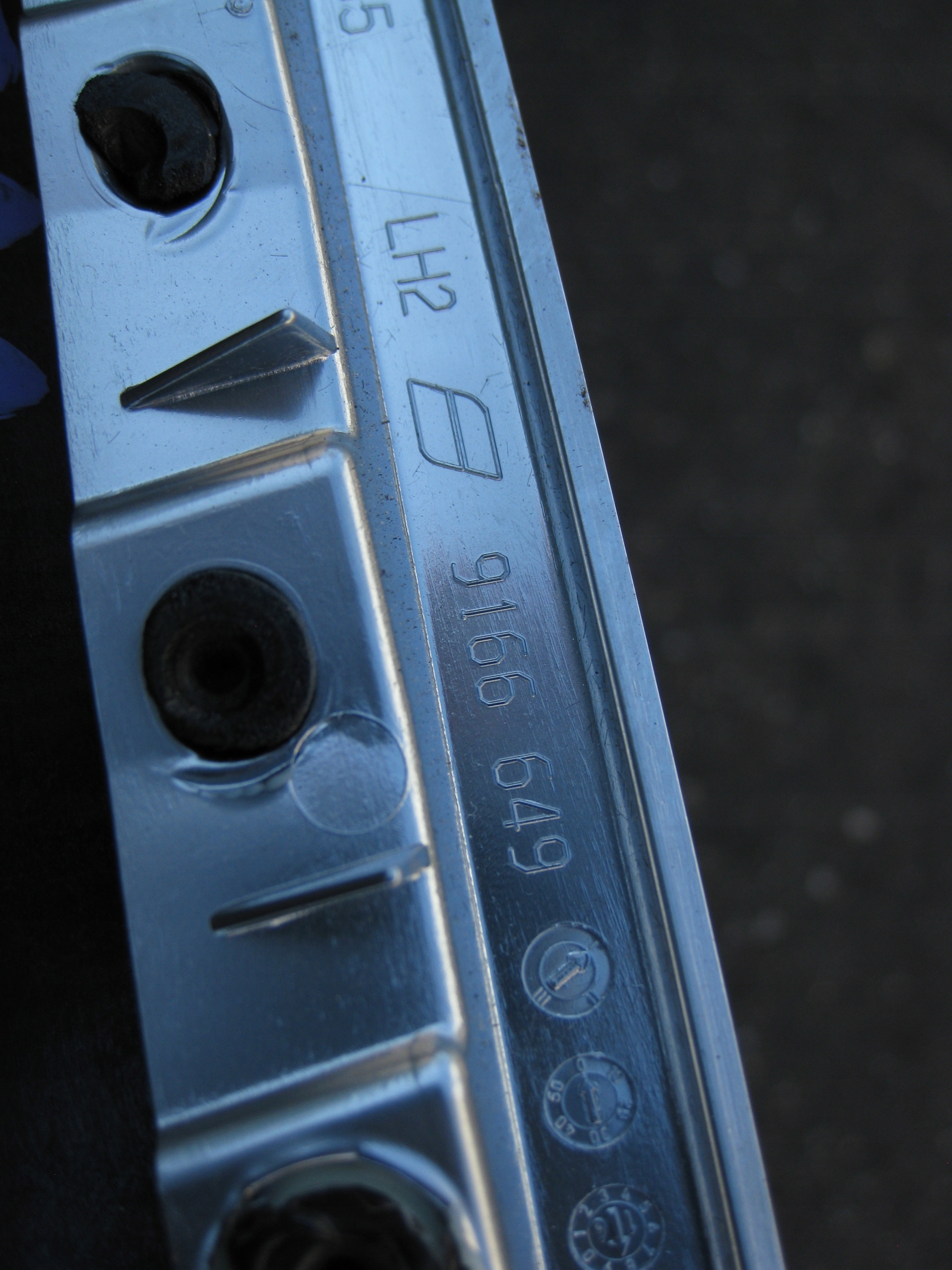 BMW F11 2.5 D 14R DEKOR Moulage Console 9192955