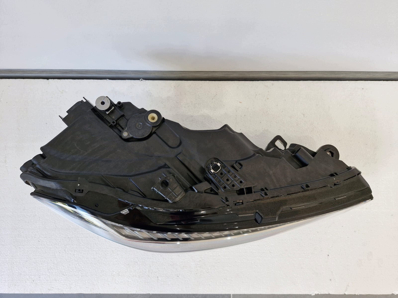 light right Audi A5 B10 FULL LED
