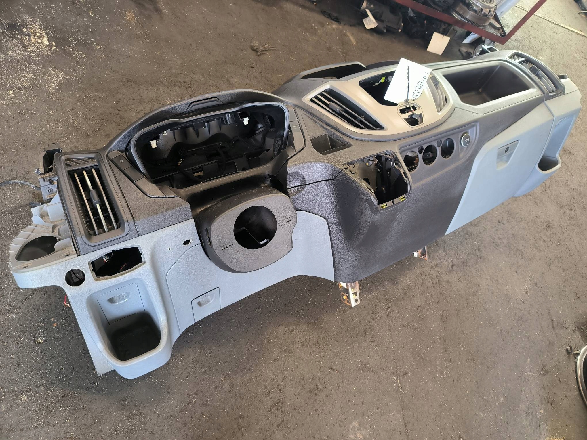 armatura kokpit FORD TRANSIT MK8