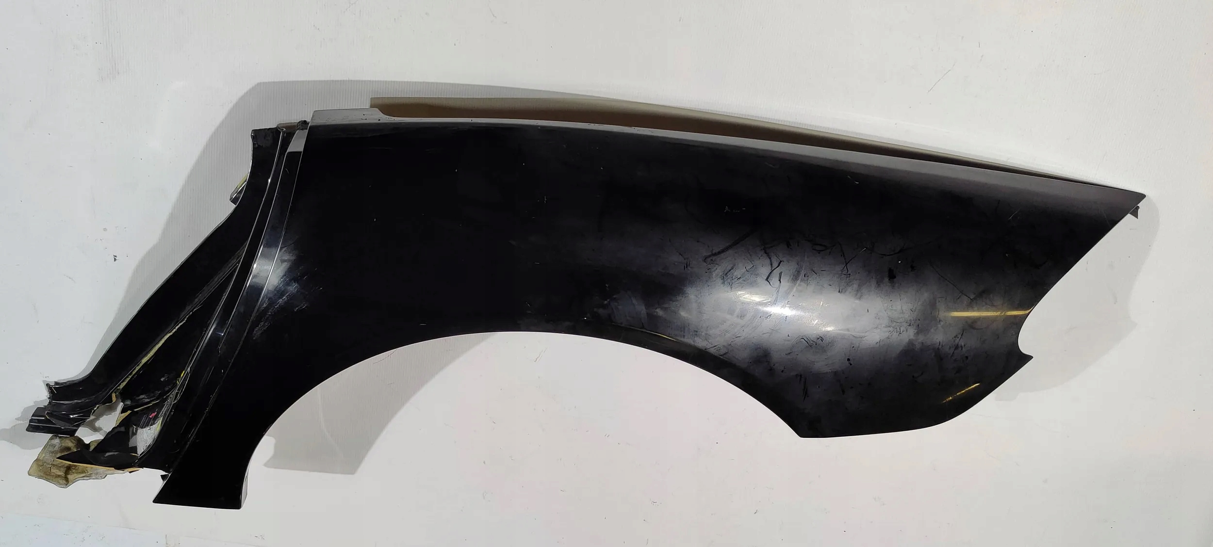 fender rear part left Dodge Viper 2002-2011