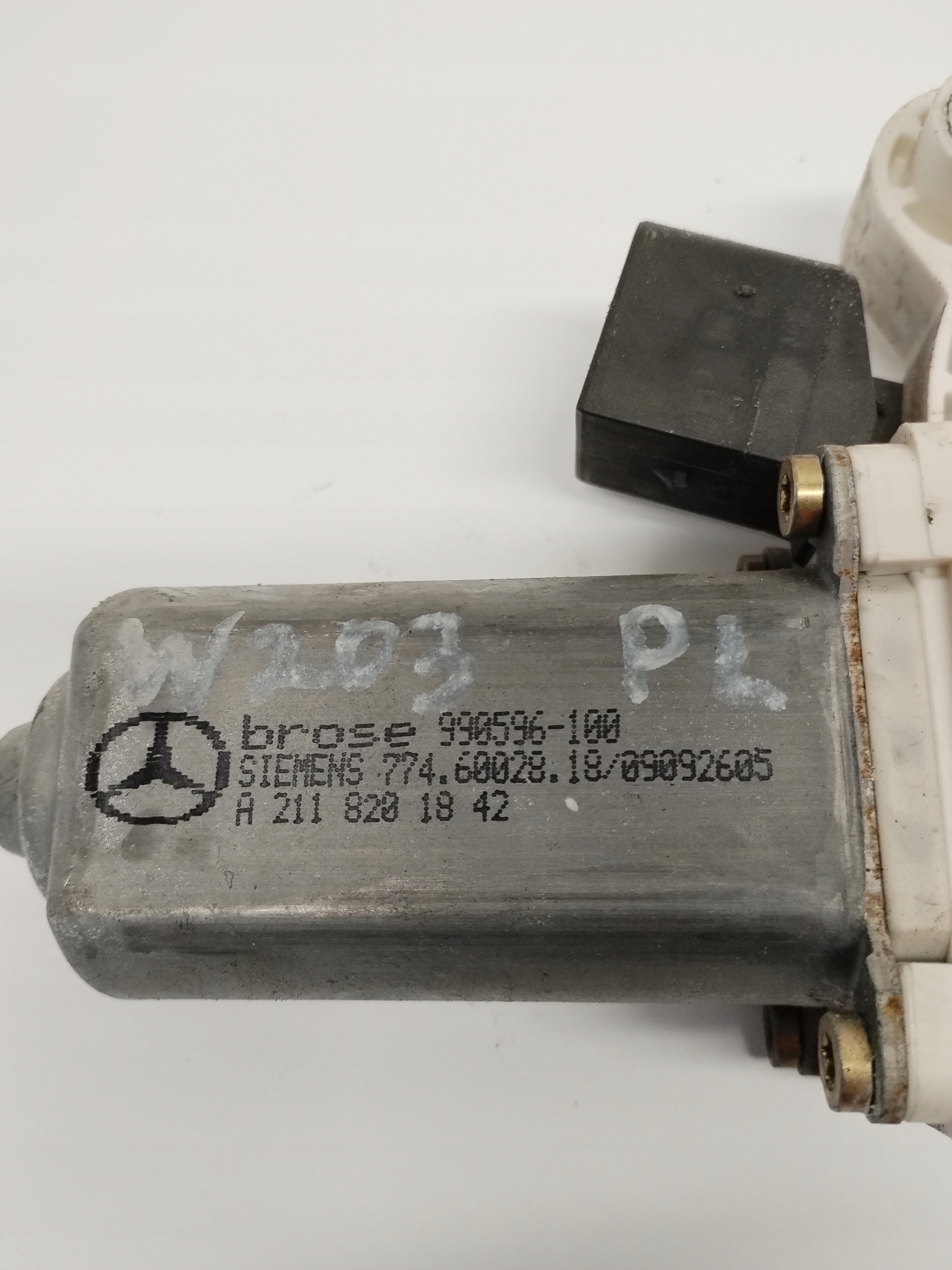Motor Tür links Mercedes W203 A2118201842