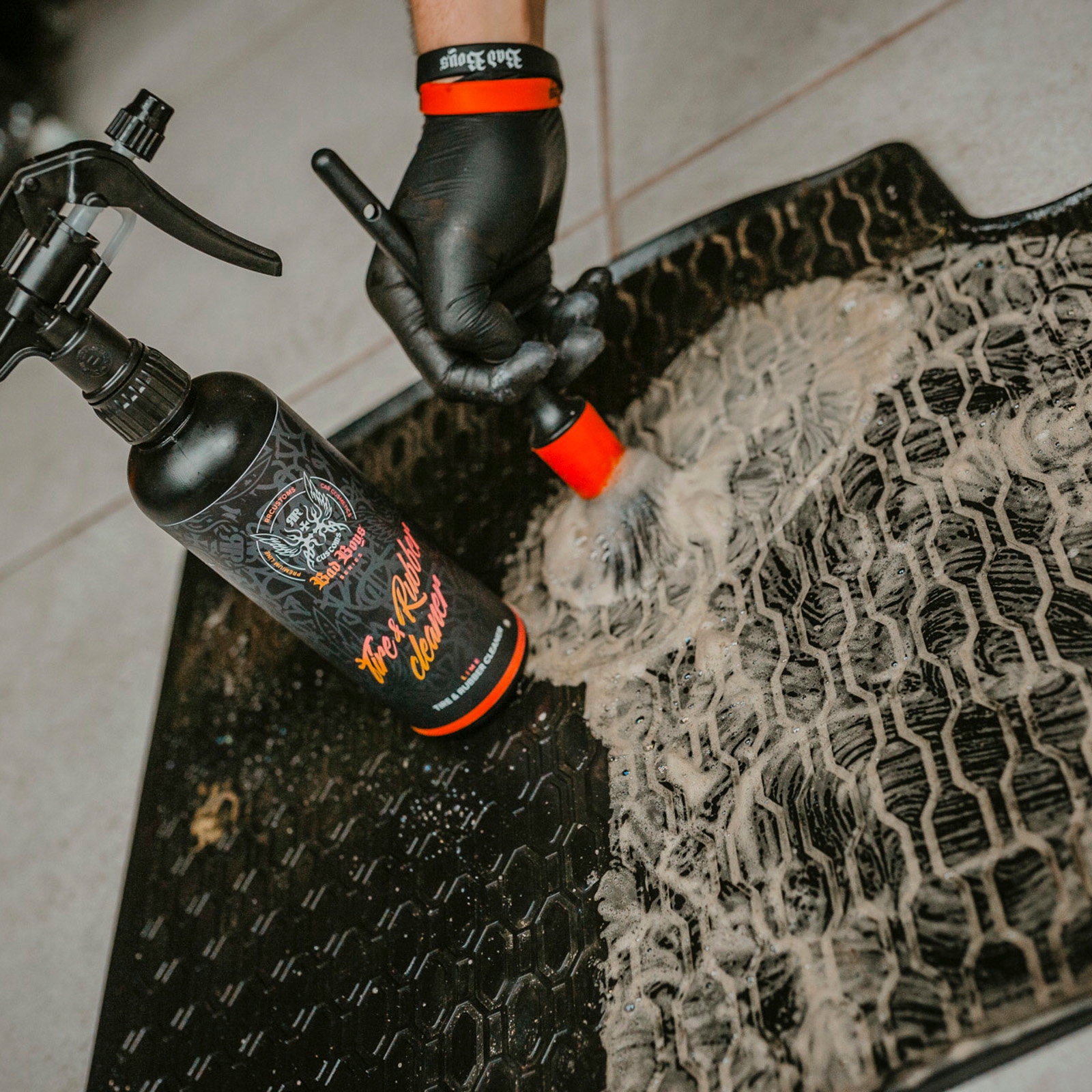 RR CUSTOMS RRC BAD BOYS TIRE AND RUBBER CLEANER 1L OPONY GUMA Producent RRCustoms