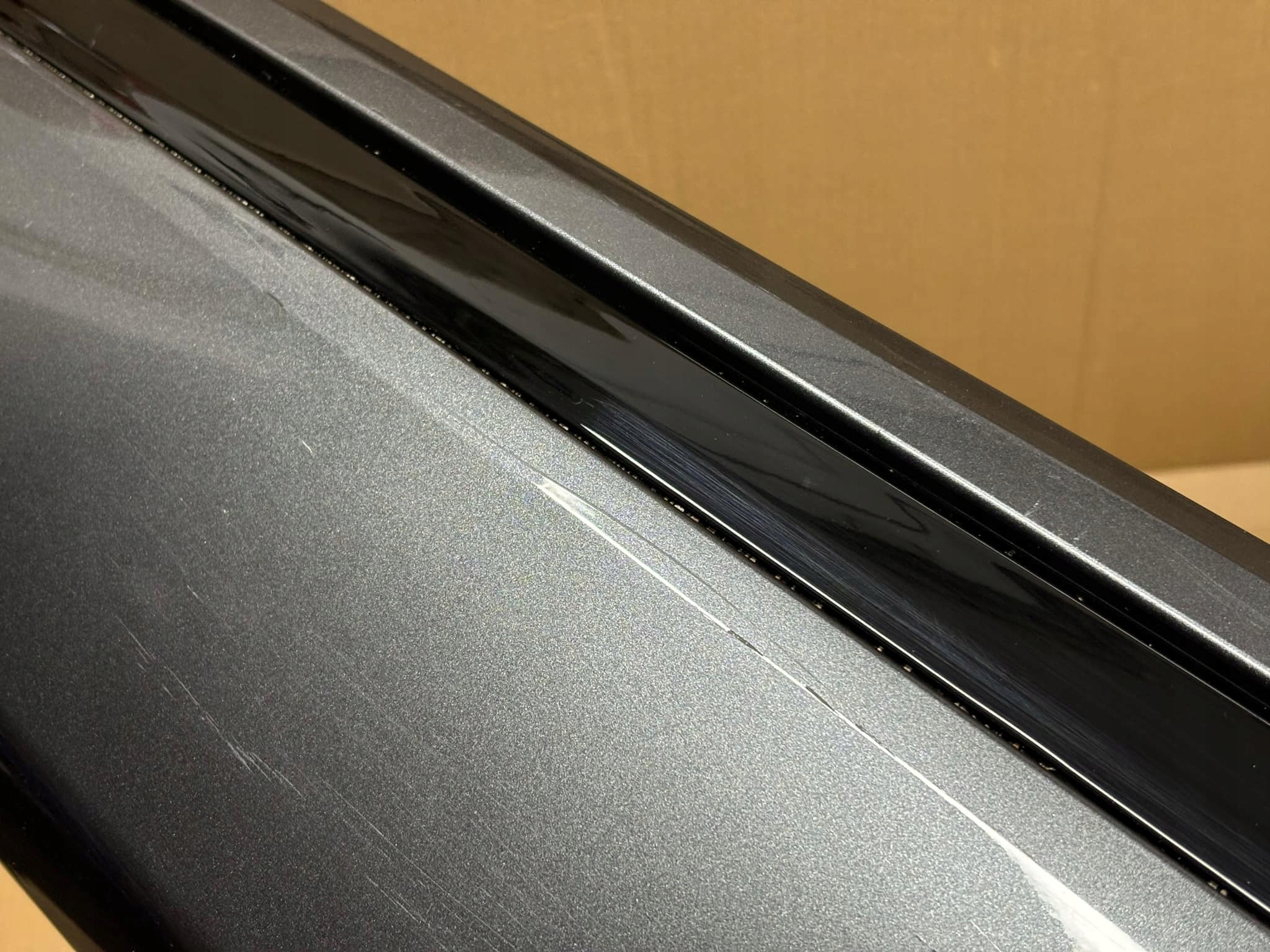 moulding door left rear part AUDI Q8 2018- 4M8853969B