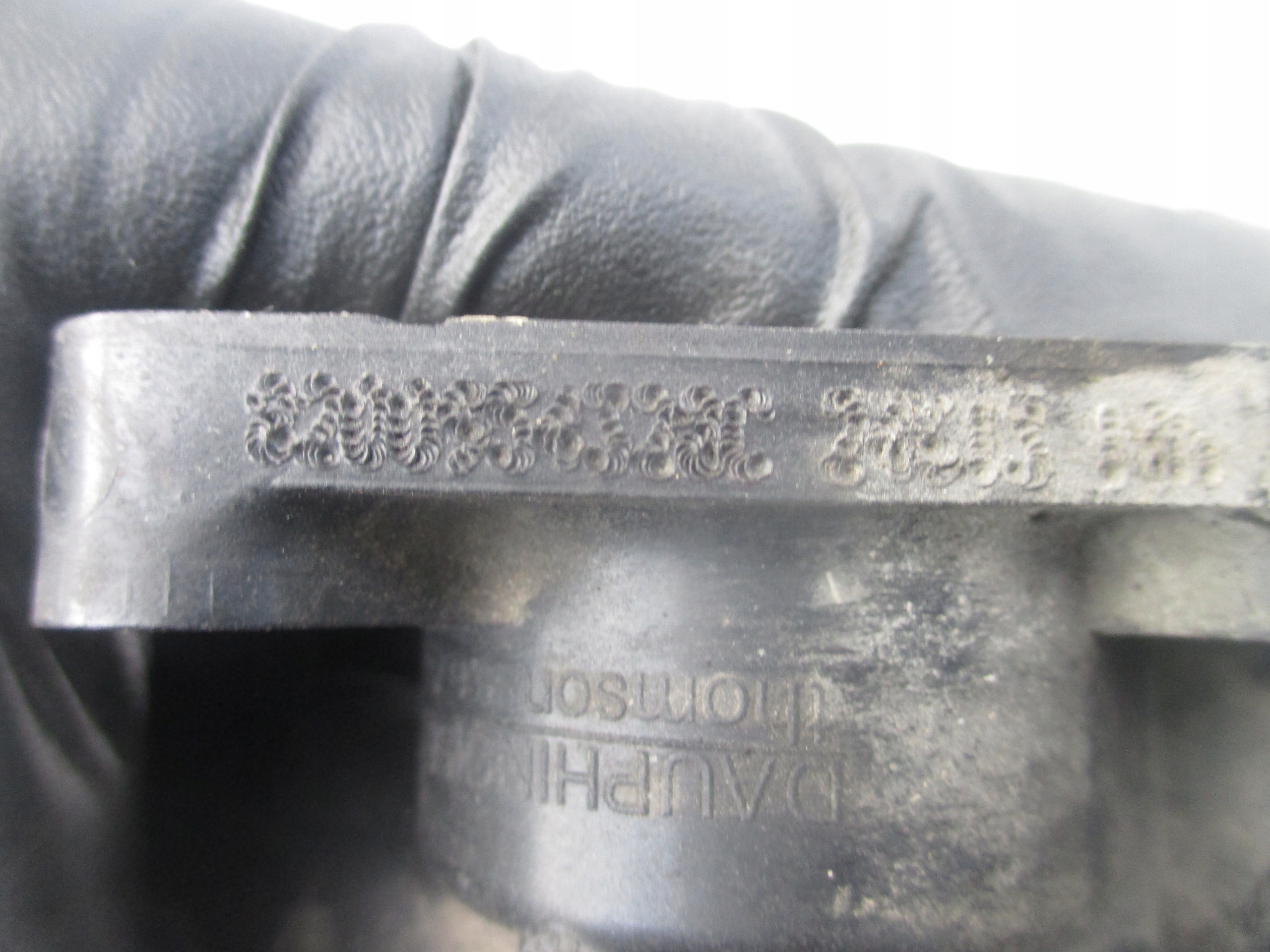 OBUDOWA TERMOSTATU RENAULT DACIA MERCEDES 1.5 DCI CDI Numer katalogowy części 8200954323C 8200954323 TERMOSTAT PRZEWÓD RURA WĄŻ WODY