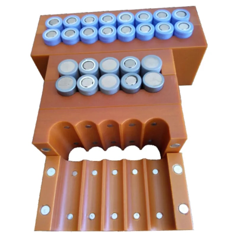 Magnetická forma pro svařování akumulátorů 2x5 max 10 článků