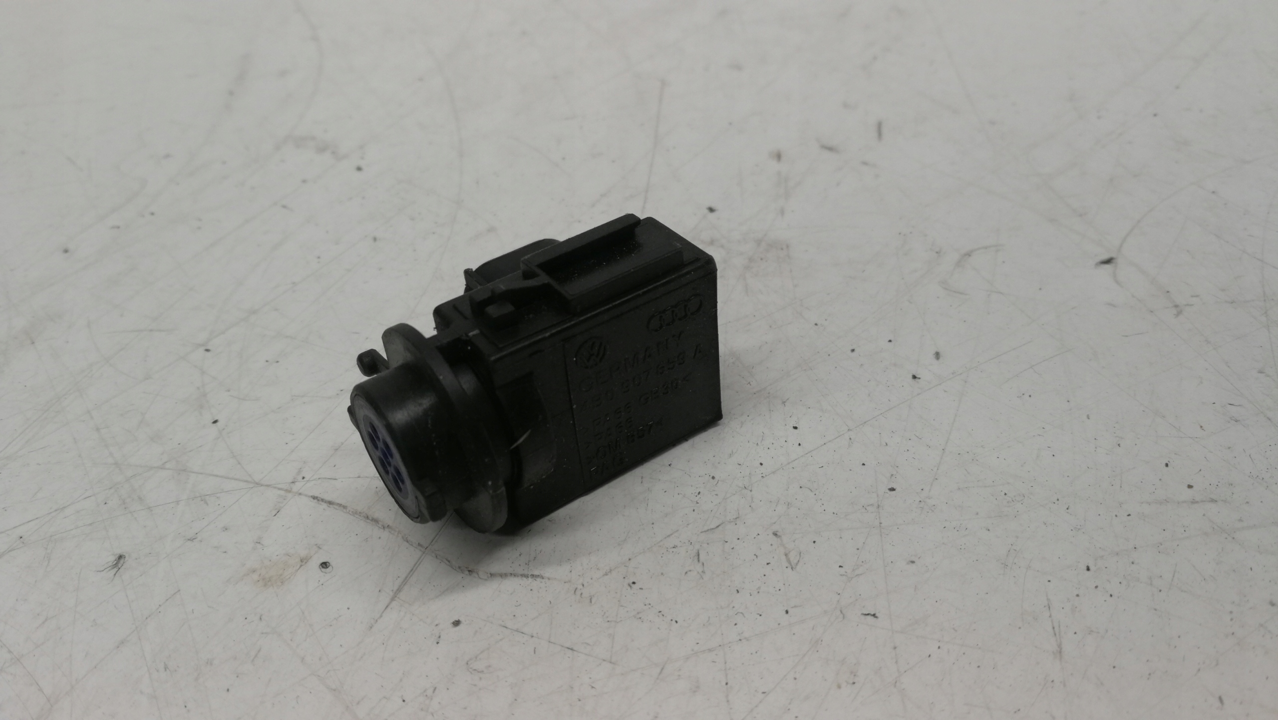 sensor JAKOSCI air AUDI A4 A5 A6 4B0907659A
