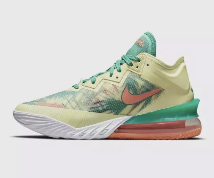 Pánské vysoké sportovní boty Nike LeBron XVIII CV7562-300 vel. 42,5