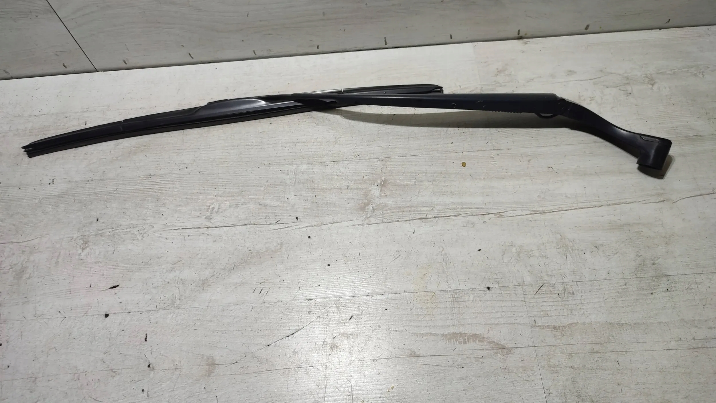 Mazda 3 III BM 17r left side wiper arm windows przedniej