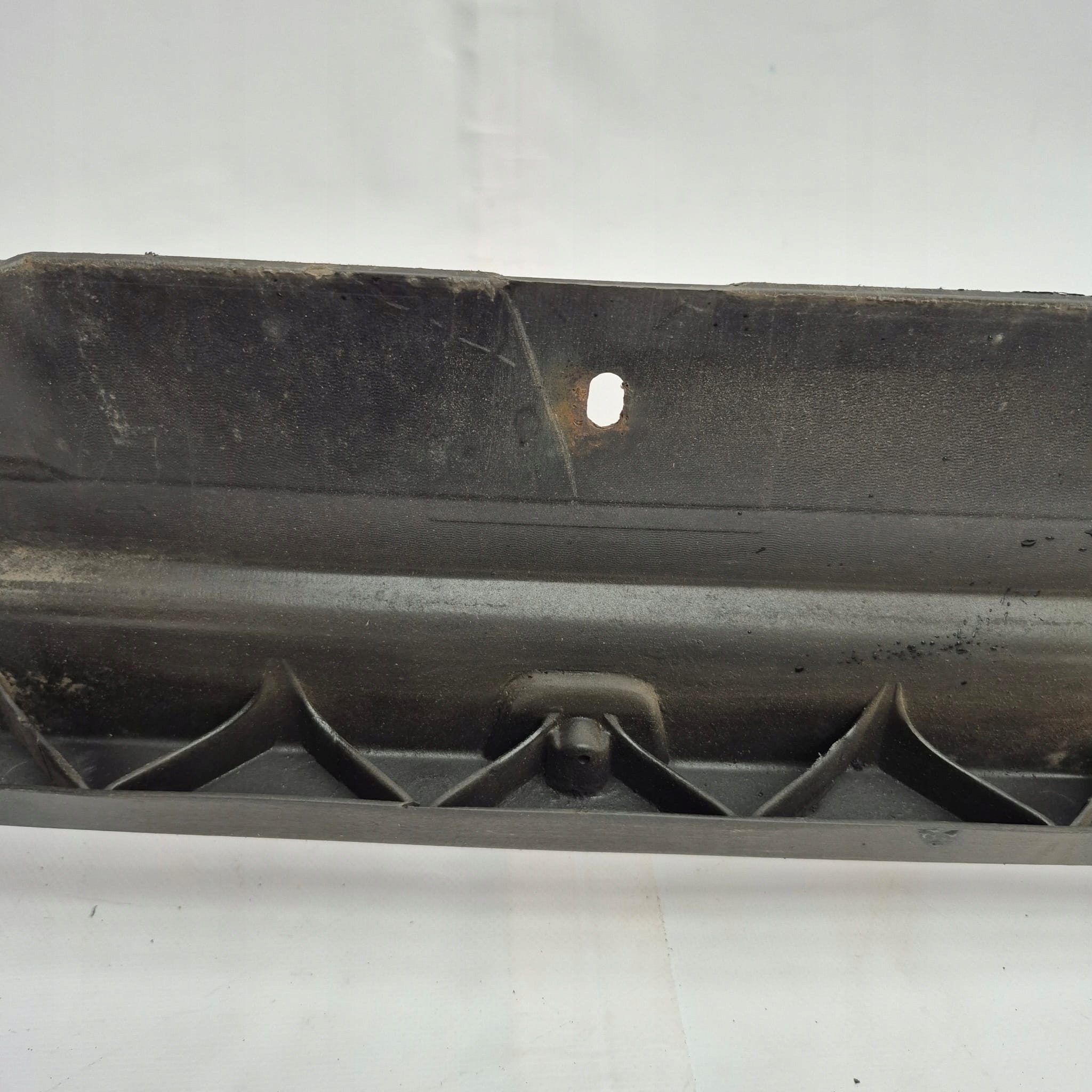 VW PASSAT B7 3AA 10- support panel for radiators pillar 3AA805588