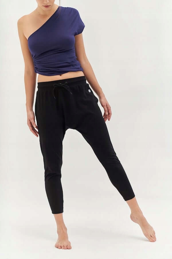 Kalhoty na jógu Moonholi Cosmic Cropped Track Pants černá M/L