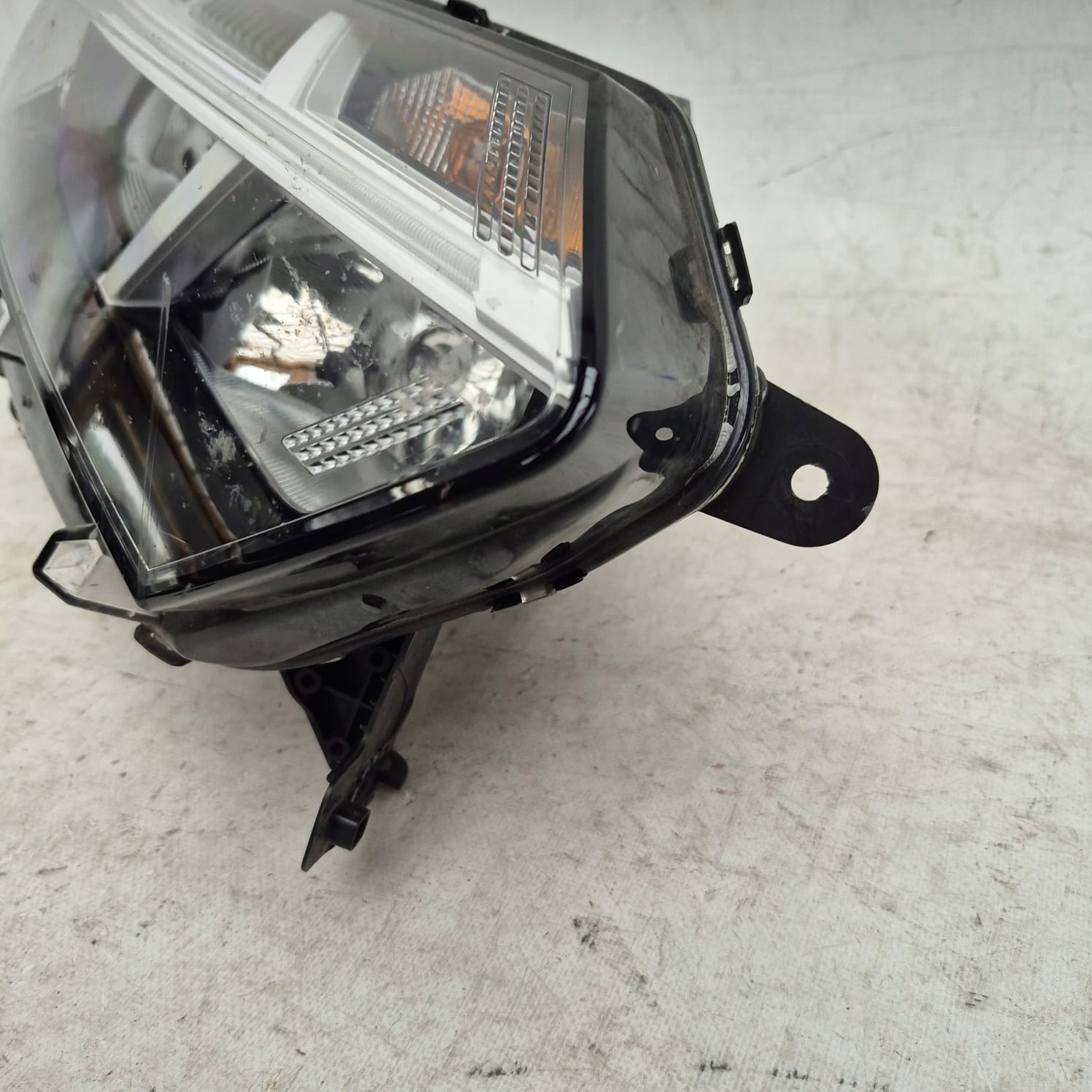 DACIA SANDERO III 20- light right front front FULL LED 260107920R