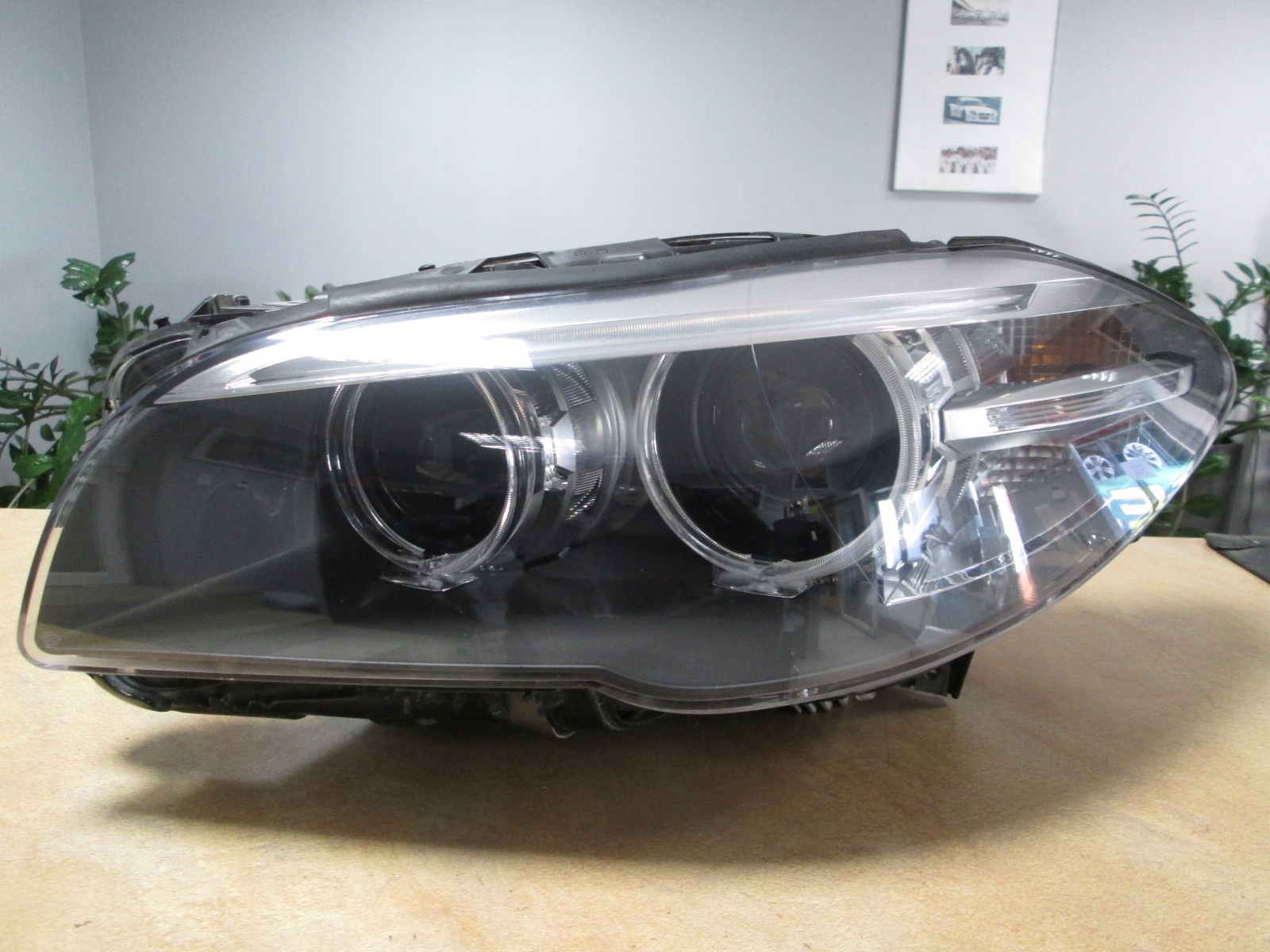 BMW 5 F10 F11 LCI LIFT LAMPA PRZÓD LEWA XENON