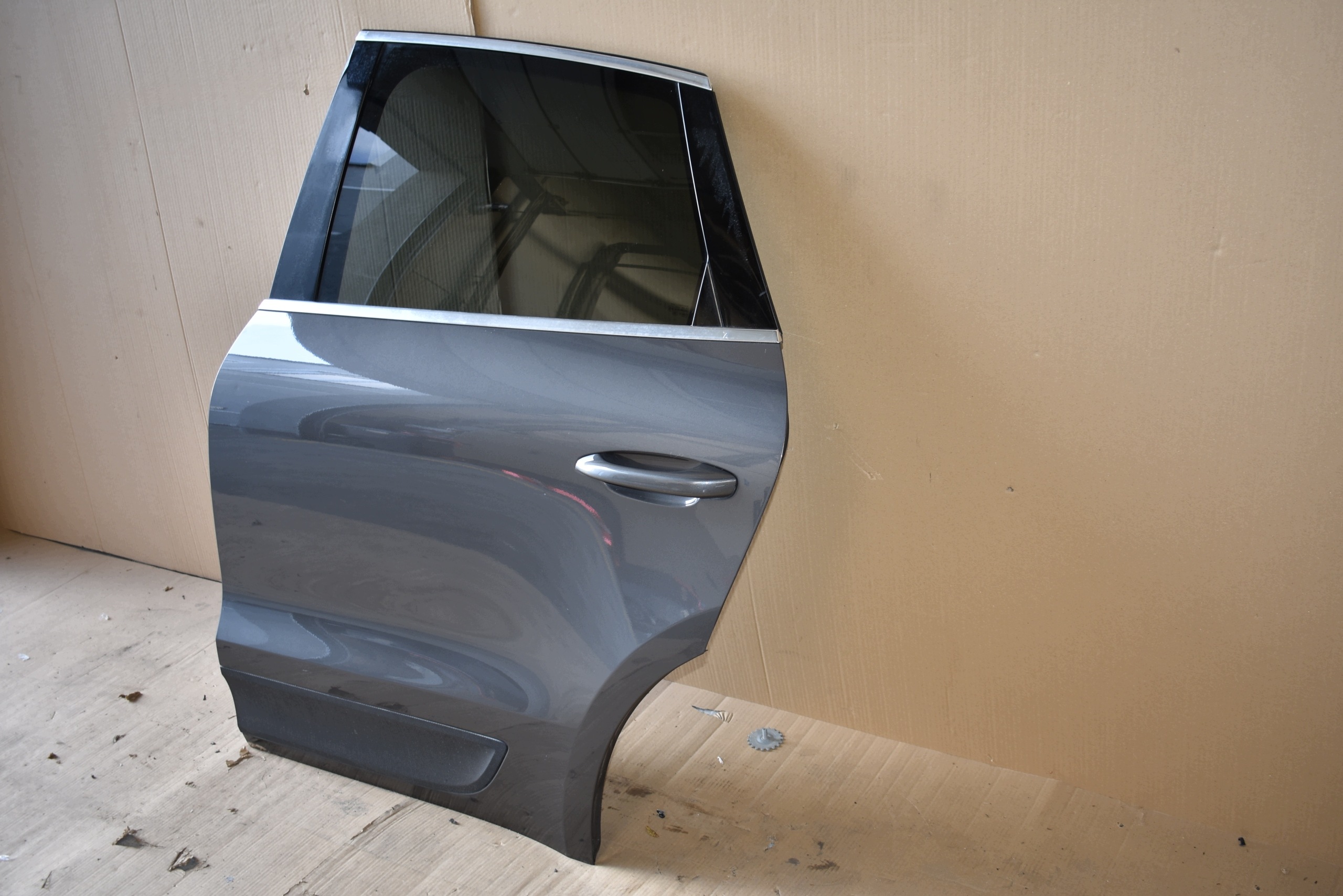 IDEALNE door rear part rear. left colour M7S PORSCHE MACAN 1