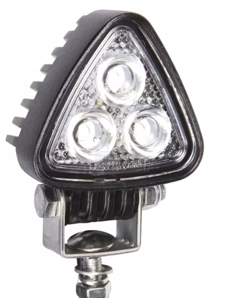 Led Pracovní Lampa Trojúhelníková 9W 5880lm 12/24V Soustředěné Světlo