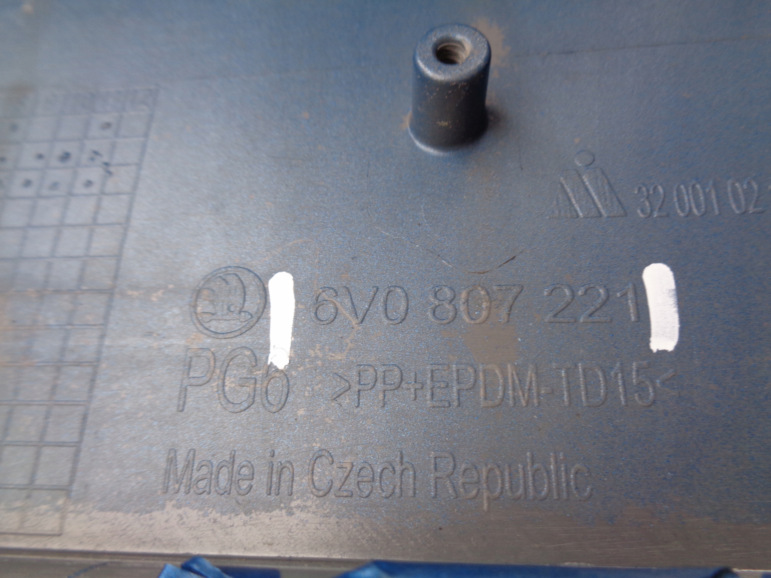FRONTSTOSSSTANGE SKODA FABIA III 3 6V 14-17 NR 31880