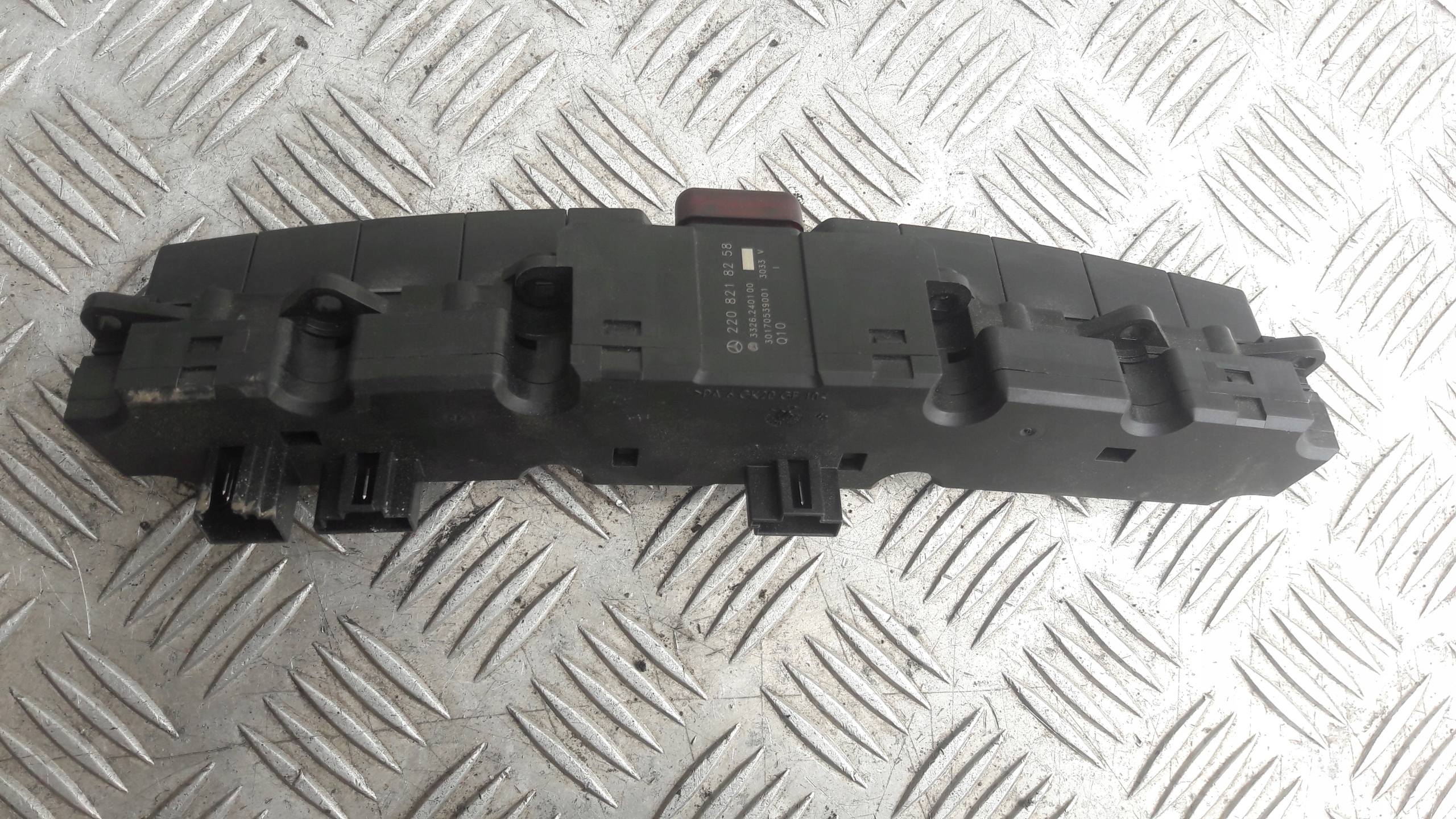 MERCEDES W220 PANEL controls AWARYJNY 2208218258