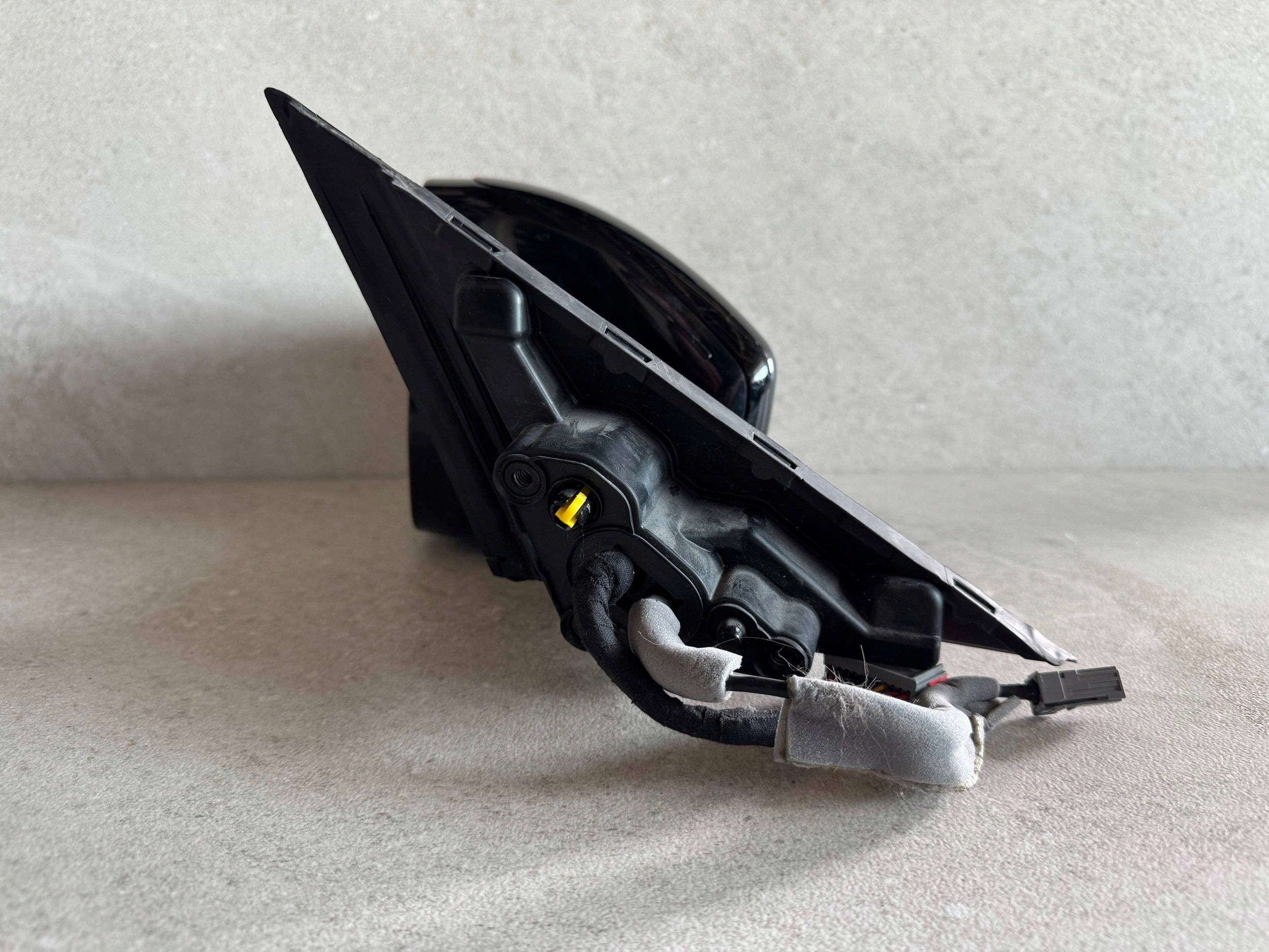 Range Rover Velar L560 зеркало левое 18PIN европа