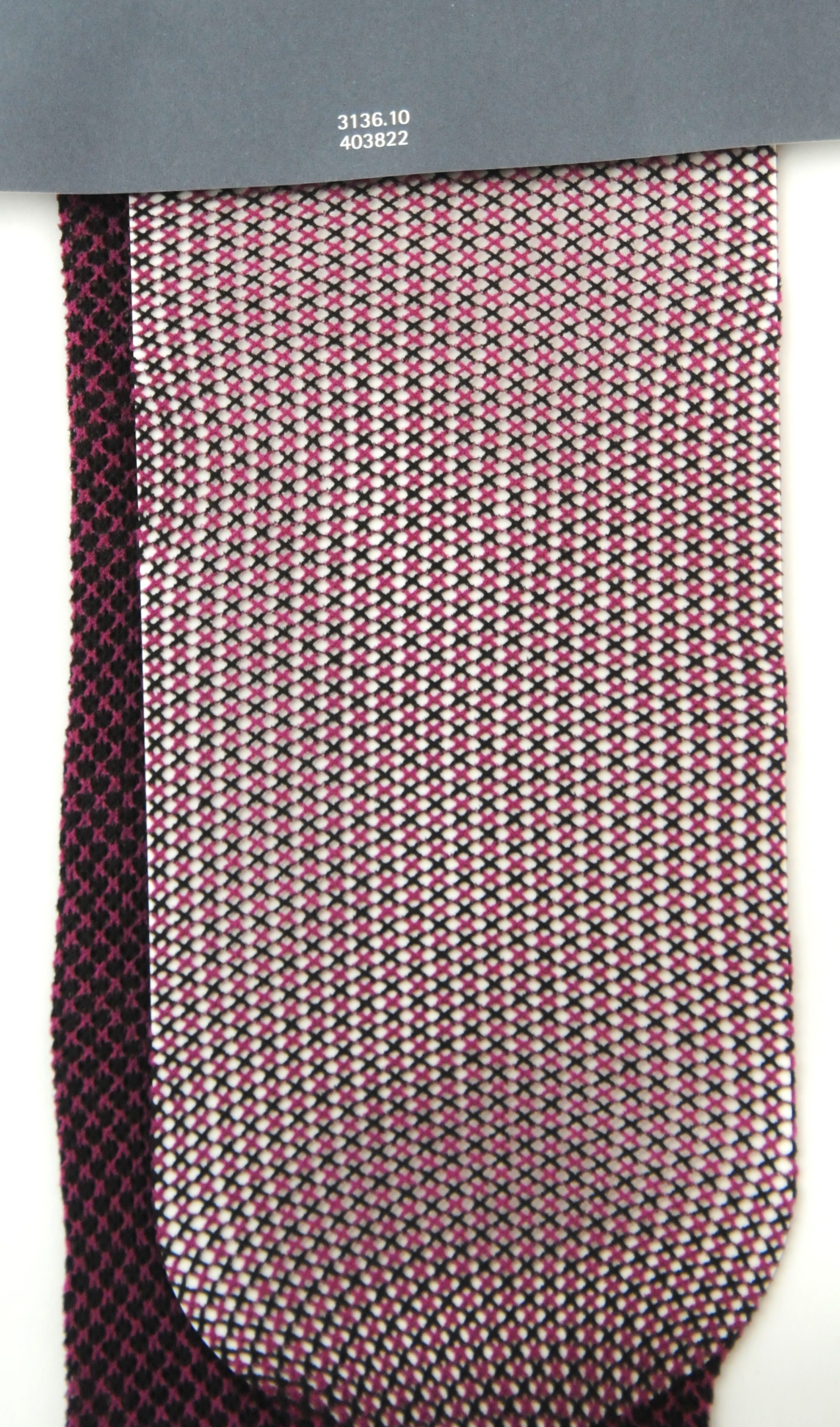 RAJSTOPY KUNERT BEZSZW MINI KABAR MALINA LUX 4 -40% Odcień karminowy