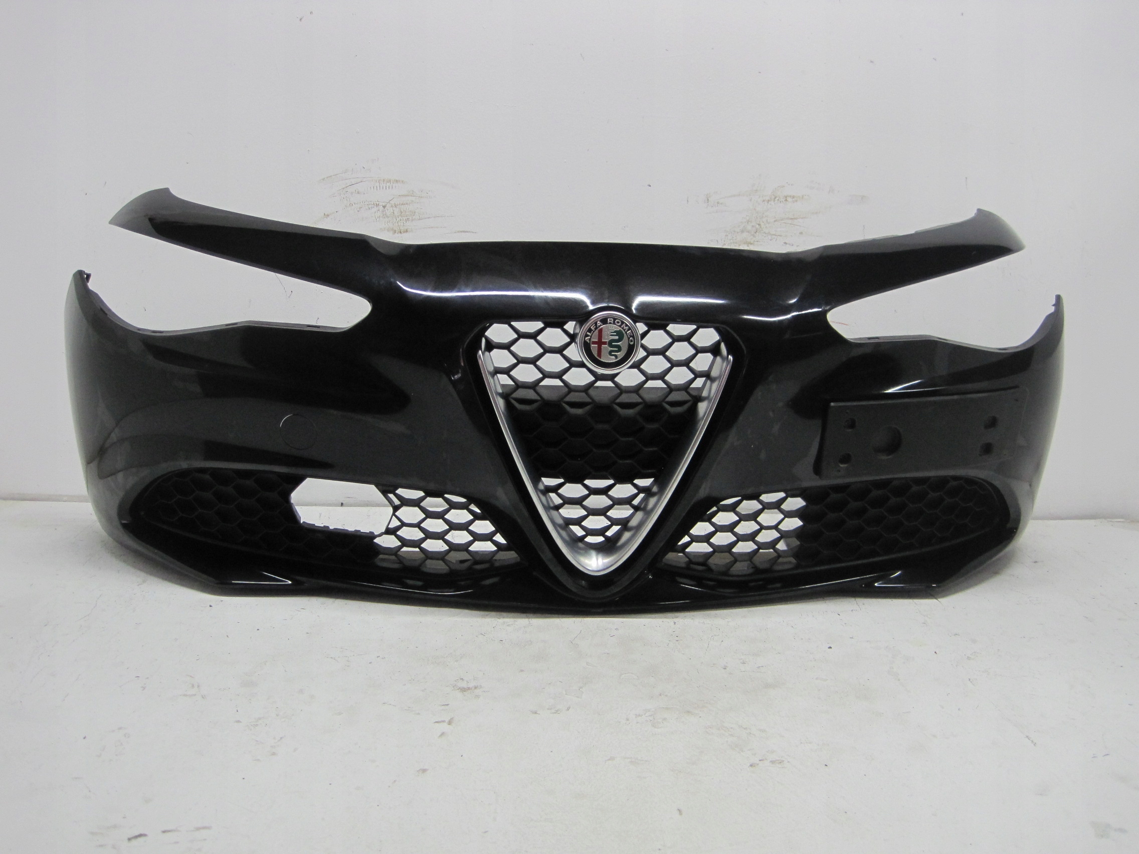 bumper ALFA ROMEO GIULIA 21r below RADAR front front