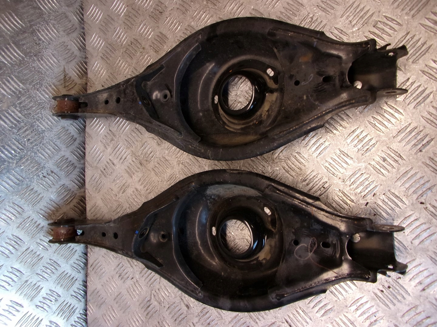 QUERLENKER RECHTS MAZDA 3 III 1,5D 18R HECK HINTEN