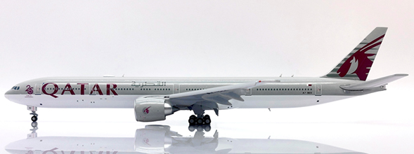 Model letadla Boeing 777-300 Qatar Airways 1:400 A7-BEE