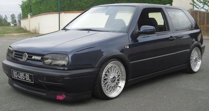 ZAWIESZENIE GWINTOWANE VW GOLF 2 / 3 84 - 95 SPORTOWE OBNIŻAJĄCE Waga produktu z opakowaniem jednostkowym 30 kg