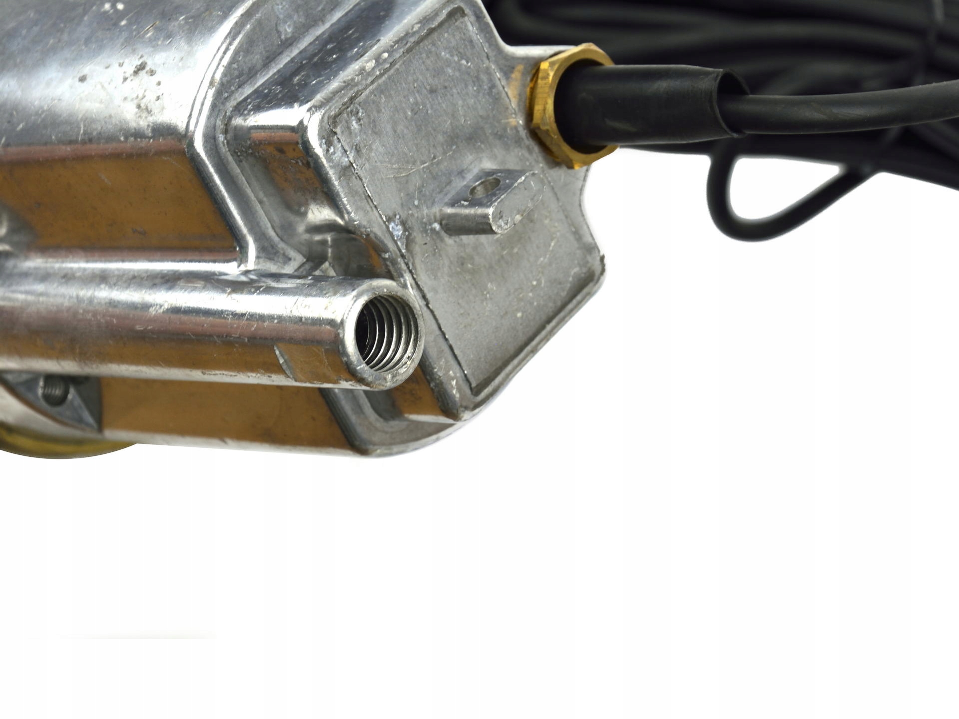 POMPA DO WODY GŁĘBINOWA GEKO 280 W 0,9 M3/H NUREK DO 60 M DOLNOSSĄCA 3/4" Maksymalna wydajność pompy 900 l/h