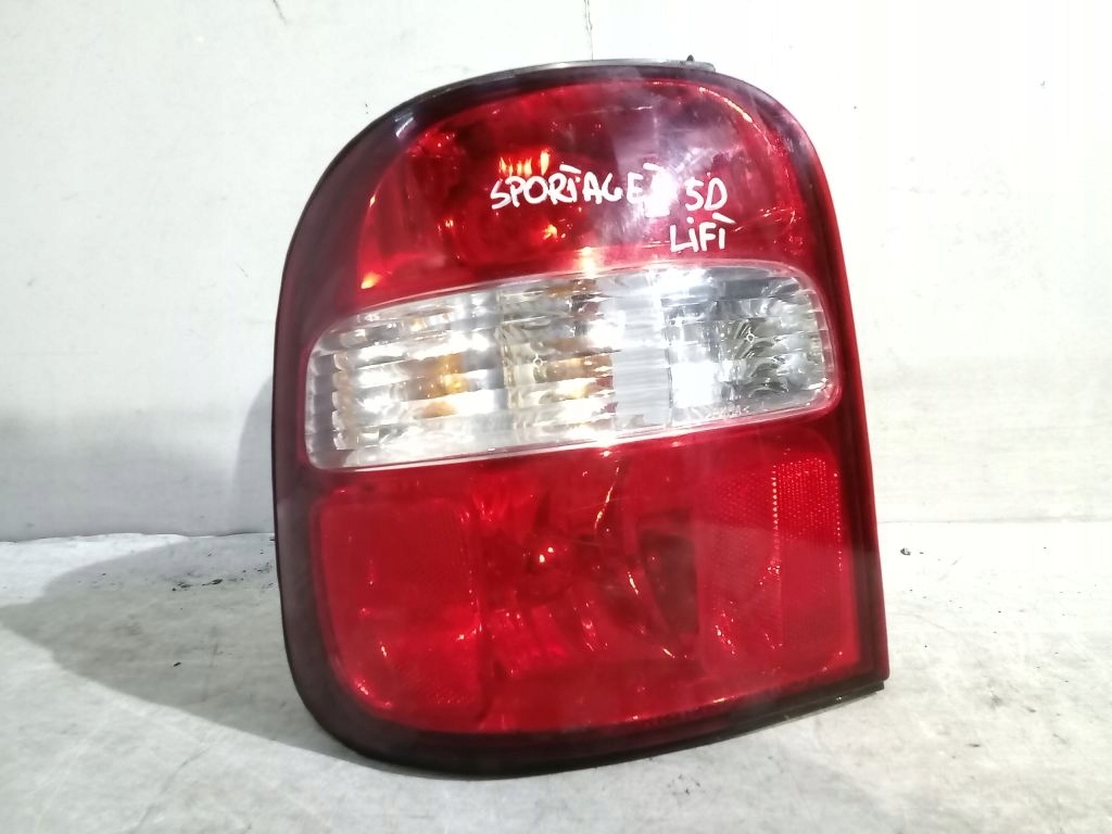 Kia Sportage and lift light left rear part rear