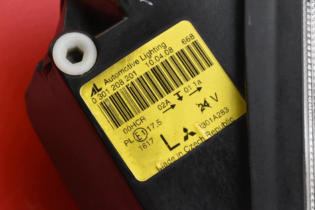 REFLEKTOR left light front EU 8301A283 MITSUBISHI COLT 6 VI Z30 02-09